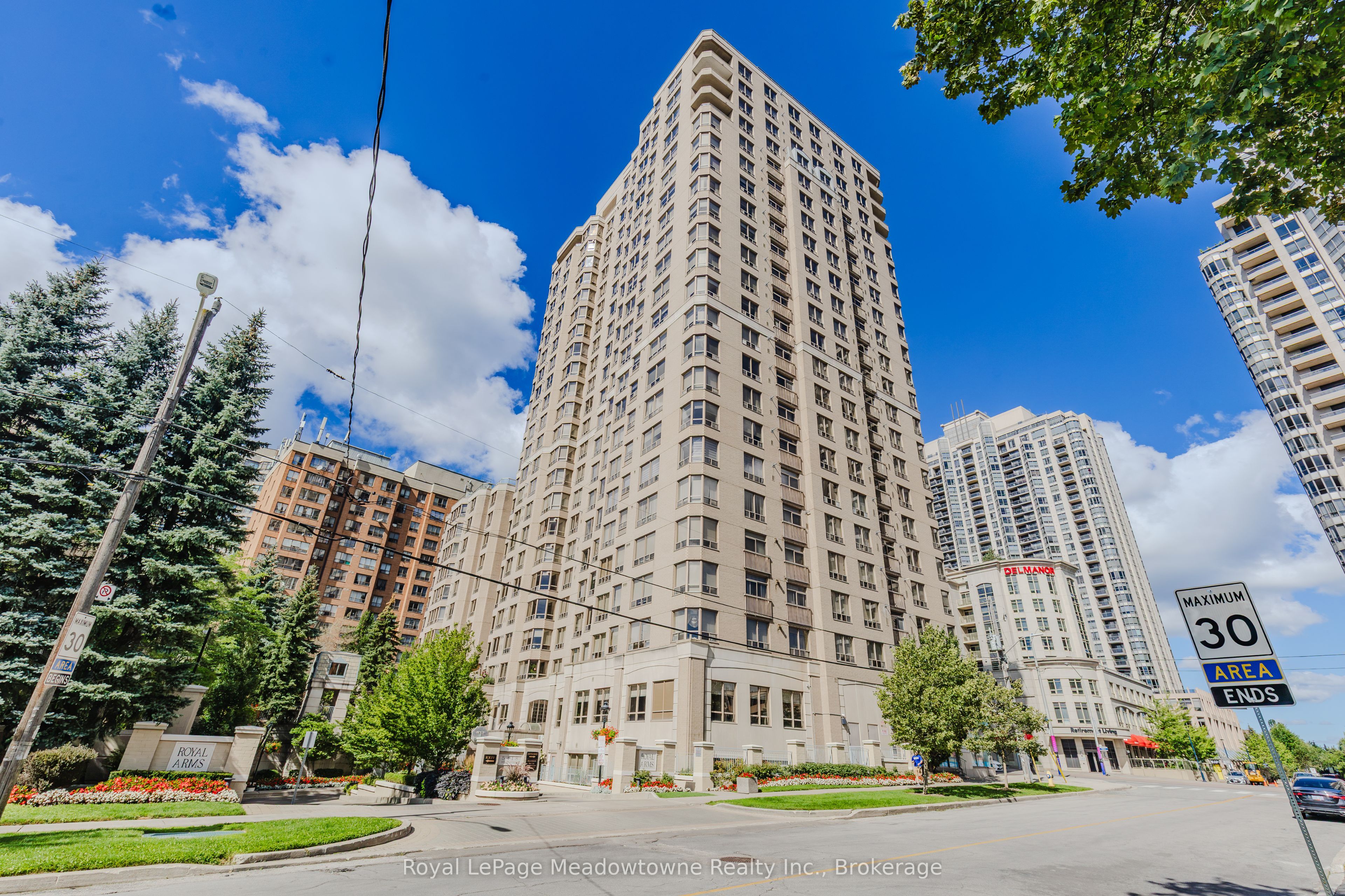 5418 Yonge Street 1016, Toronto, ON M2N 6X4 photo 2