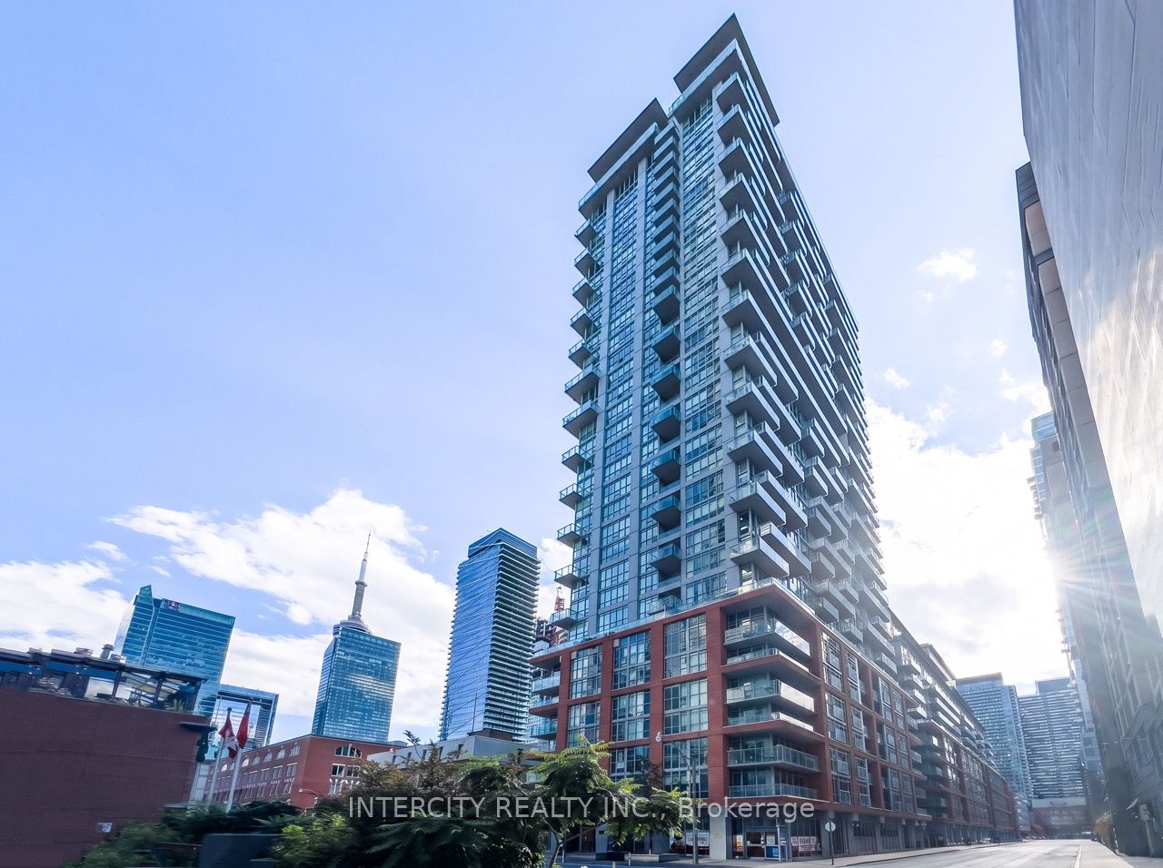 126 Simcoe Street 2503, Toronto, ON M5H 4E6 photo 2
