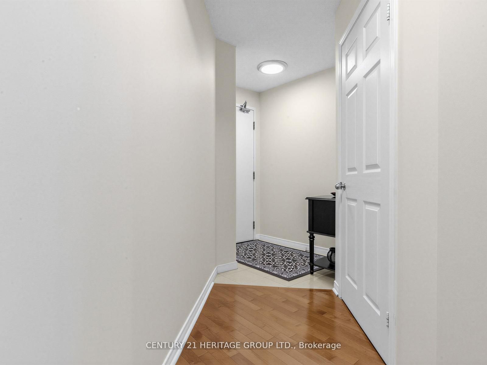 155 Beecroft Road 815, Toronto, ON M2N 7C6 photo 3