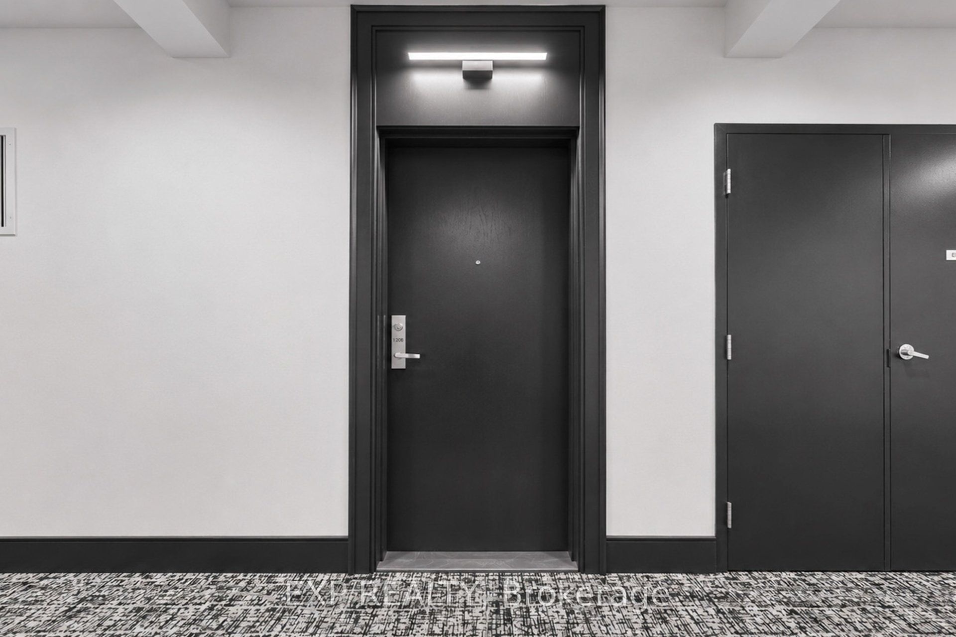 438 King Street W 1208, Toronto, ON M5V 3T9 photo 3