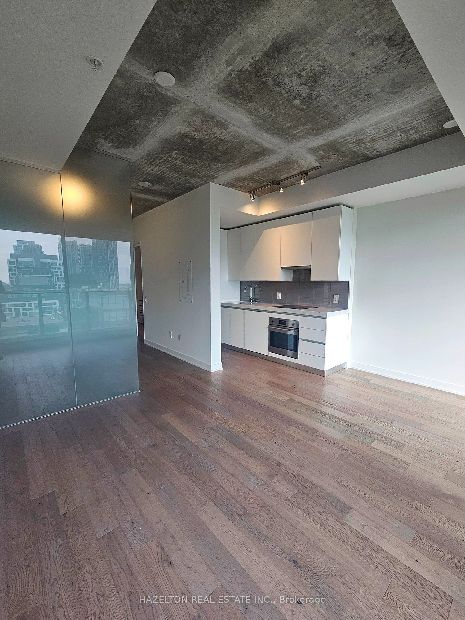 629 King Street W 1207, Toronto, ON M5V 1M5 photo 4