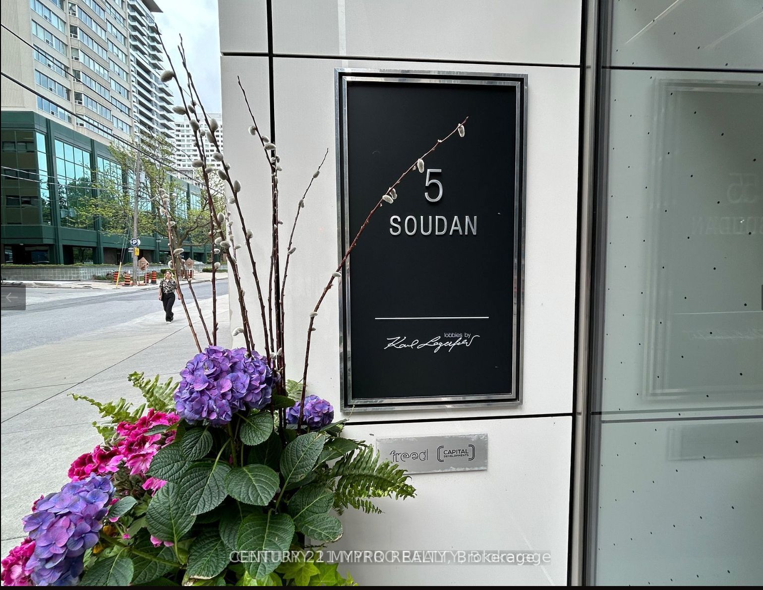 5 Soudan Avenue 1910, Toronto, ON M4S 0B1 photo 2
