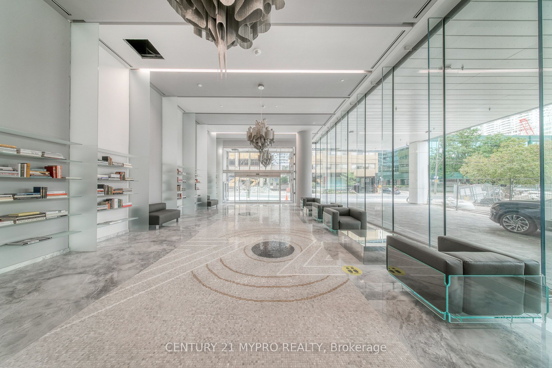 5 Soudan Avenue 1910, Toronto, ON M4S 0B1 photo 3