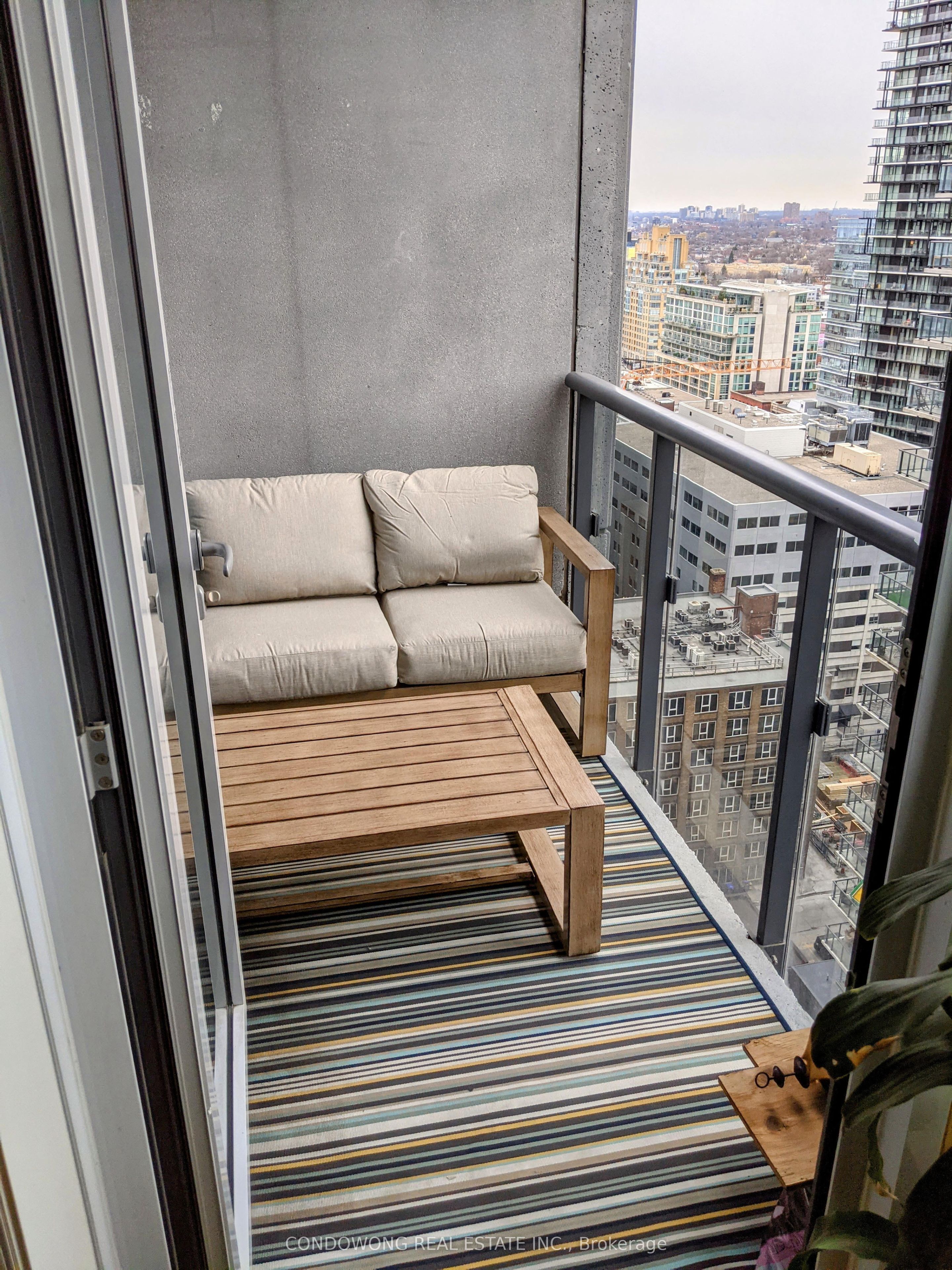 295 Adelaide Street W 2503, Toronto, ON M5V 1P7 photo 5