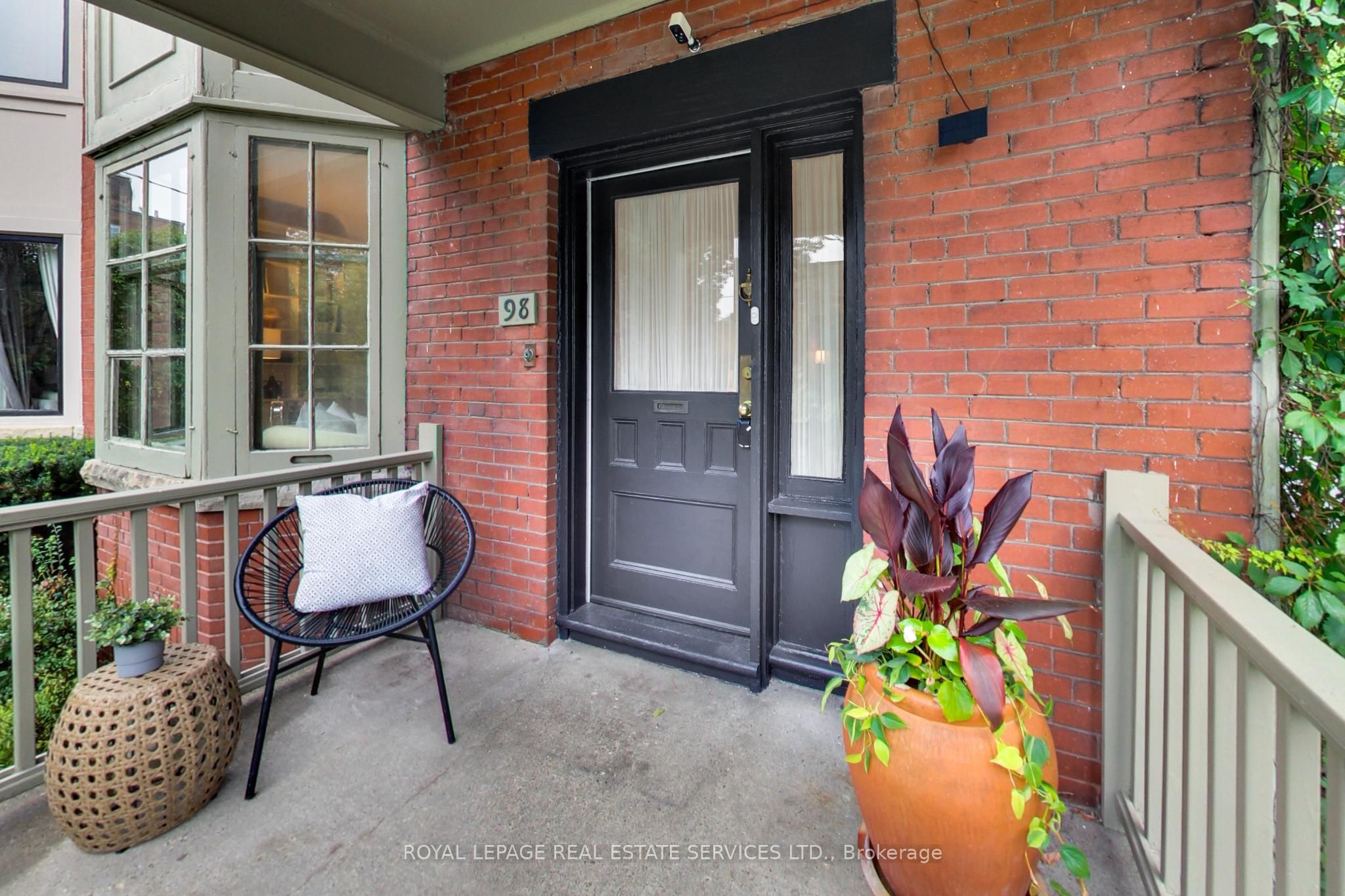 98 Woodlawn Avenue W, Toronto, ON M4V 1G8 photo 2