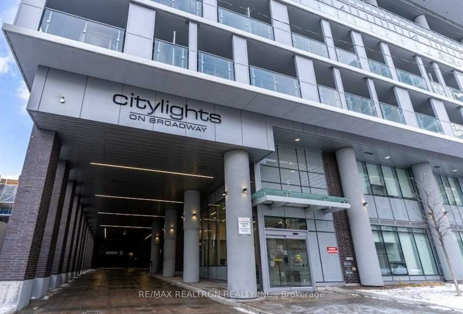 99 Broadway Avenue 3407, Toronto, ON M4P 1V2 photo 2