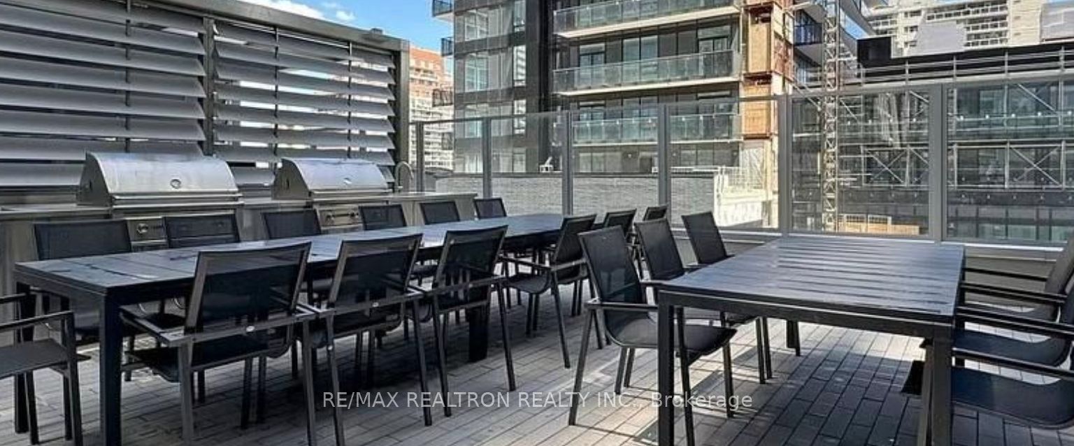 99 Broadway Avenue 3407, Toronto, ON M4P 1V2 photo 4