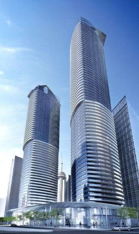 14 York Street 1212, Toronto, ON M5J 0A9