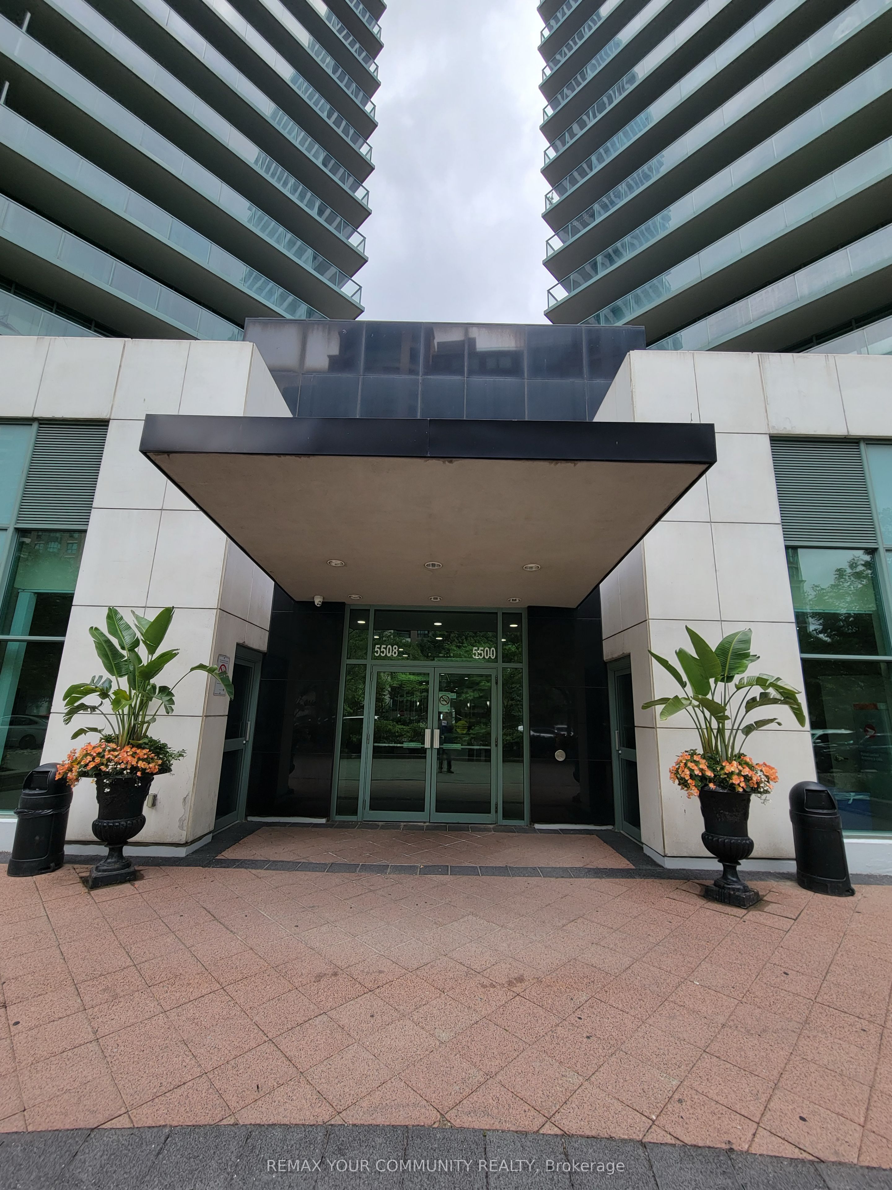 5500 Yonge Street 209, Toronto, ON M2N 7L1 photo 2