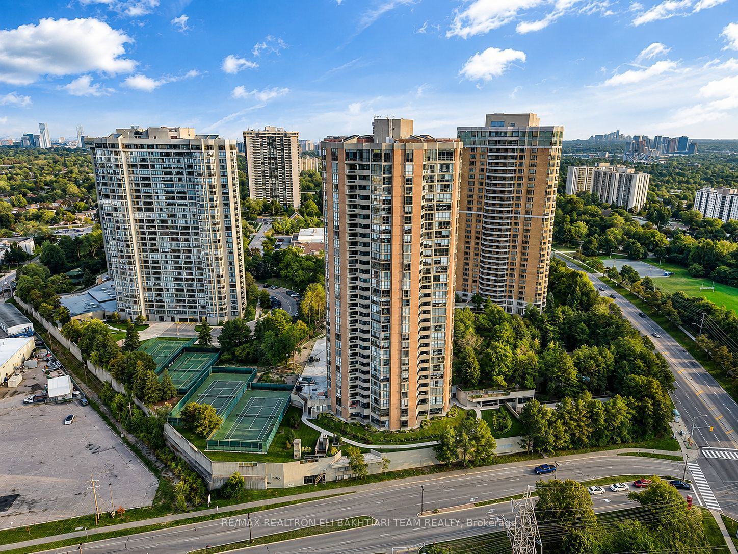 85 Skymark Drive 502, Toronto, ON M2H 3P2