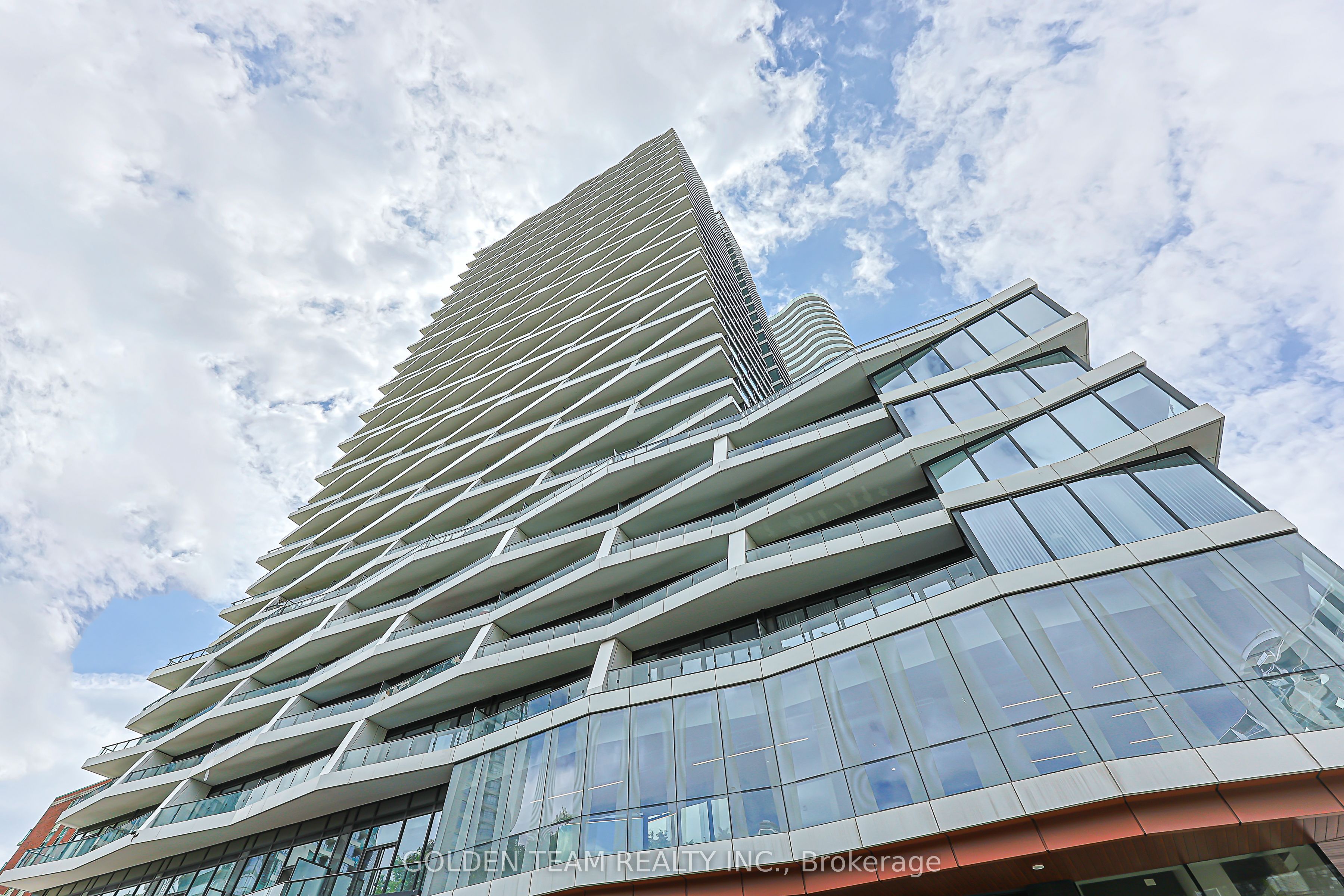 85 Wood Street 3802, Toronto, ON M4Y 0E8