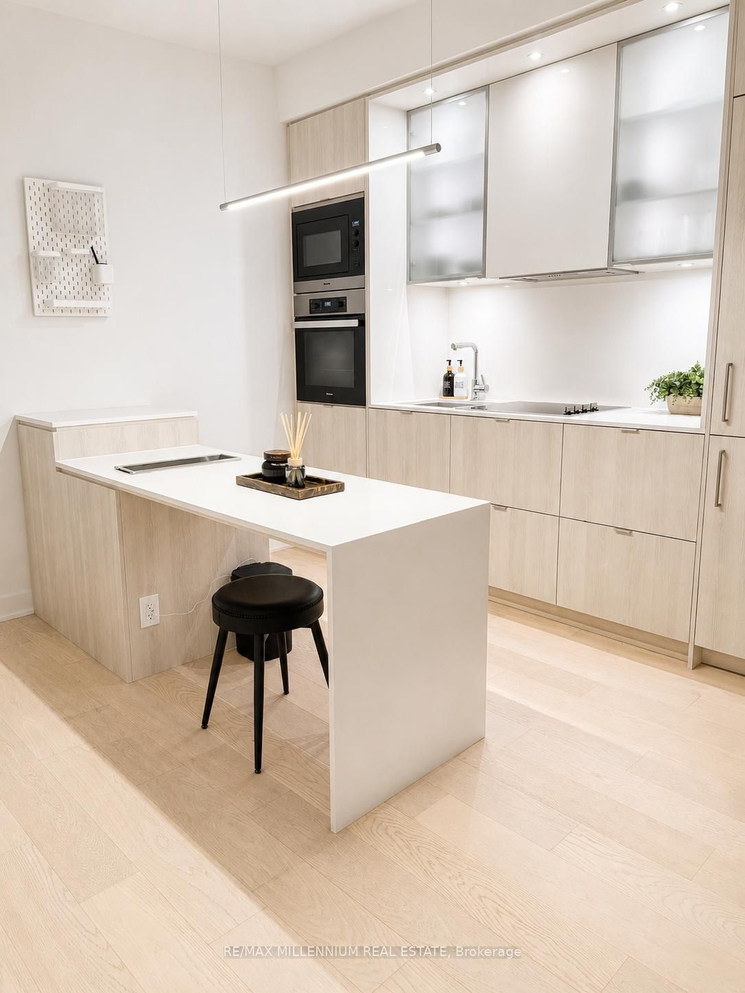 11 Yorkville Avenue, Toronto, ON M4W 0B7 photo 2