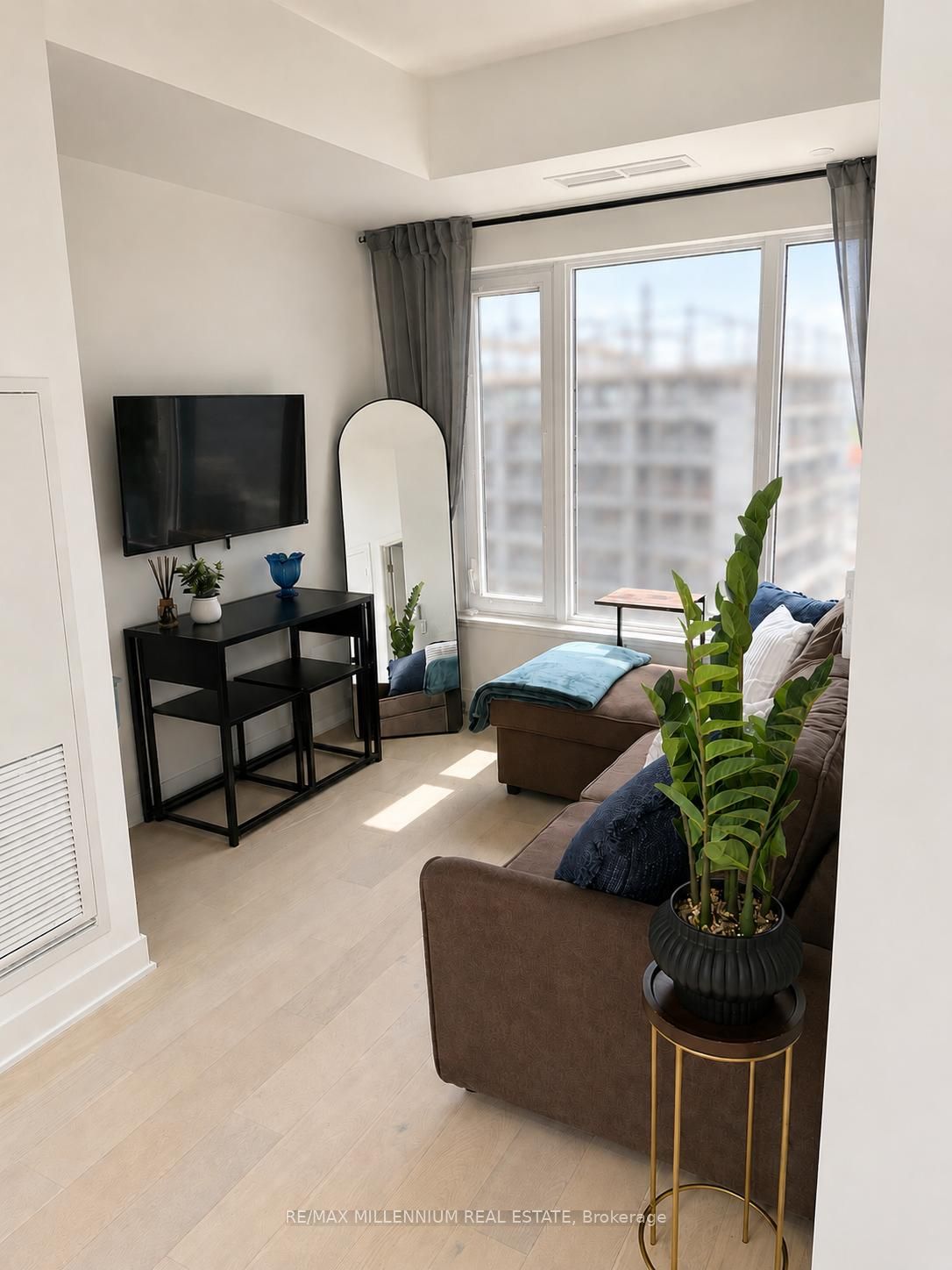 11 Yorkville Avenue, Toronto, ON M4W 0B7 photo 3