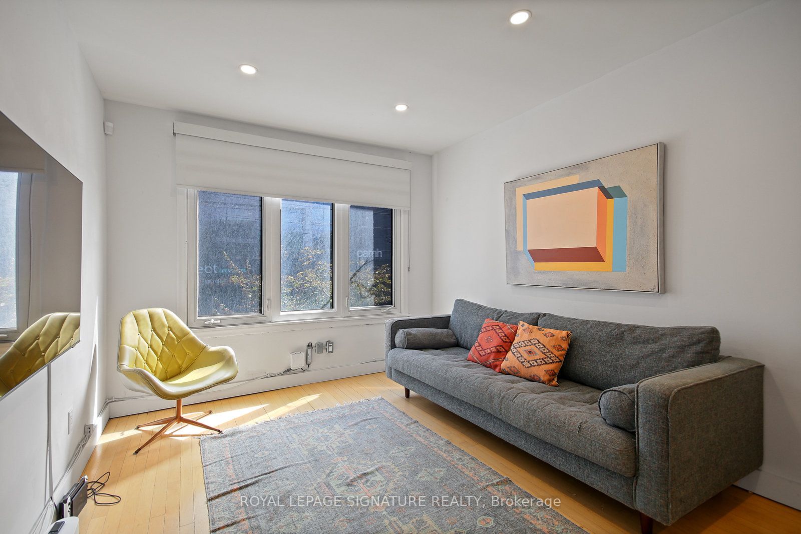 1048 Queen Street W Upper, Toronto, ON M6J 1H7 photo 5