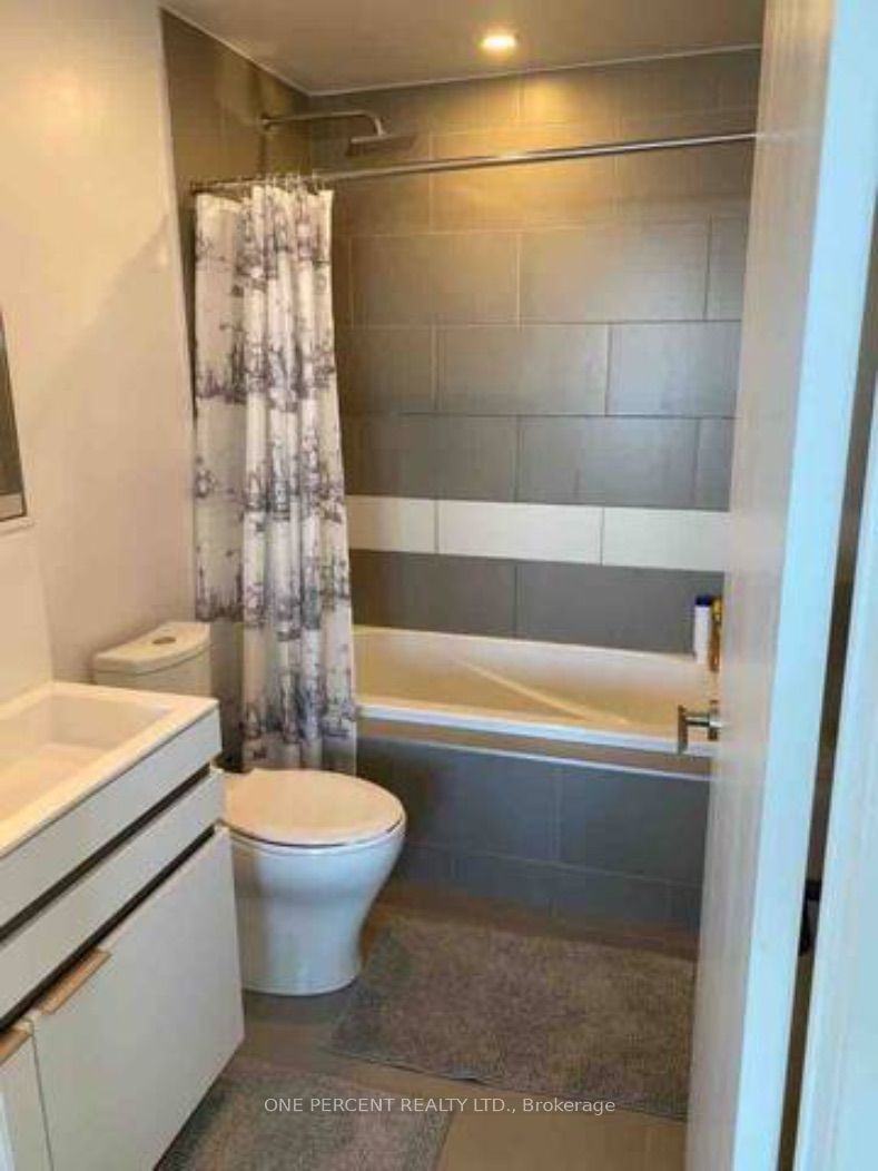 197 YONGE Street 5502, Toronto, ON M5B 1M4 photo 4
