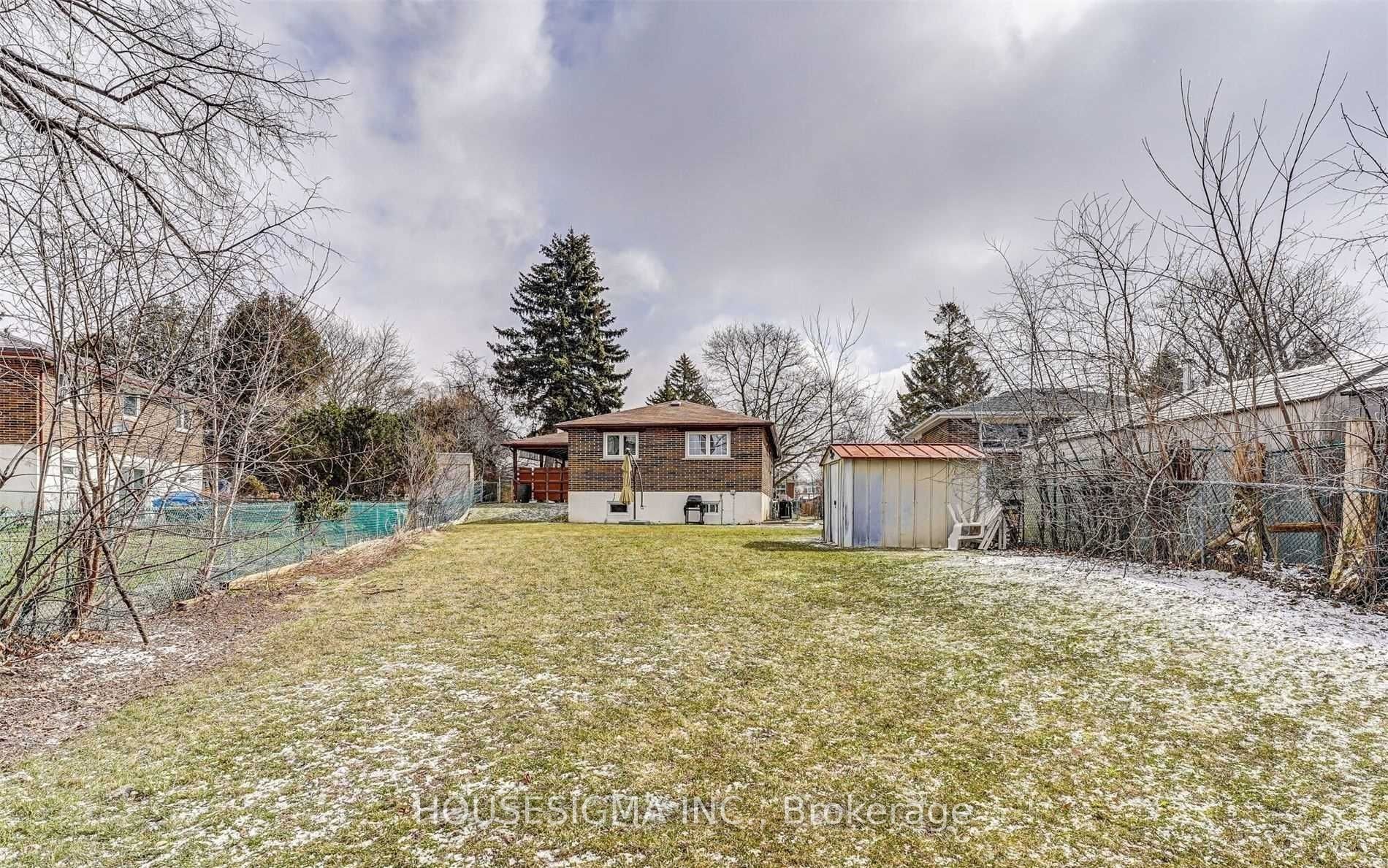 51 Axsmith Crescent BSMT, Toronto, ON M2J 3K2 photo 2