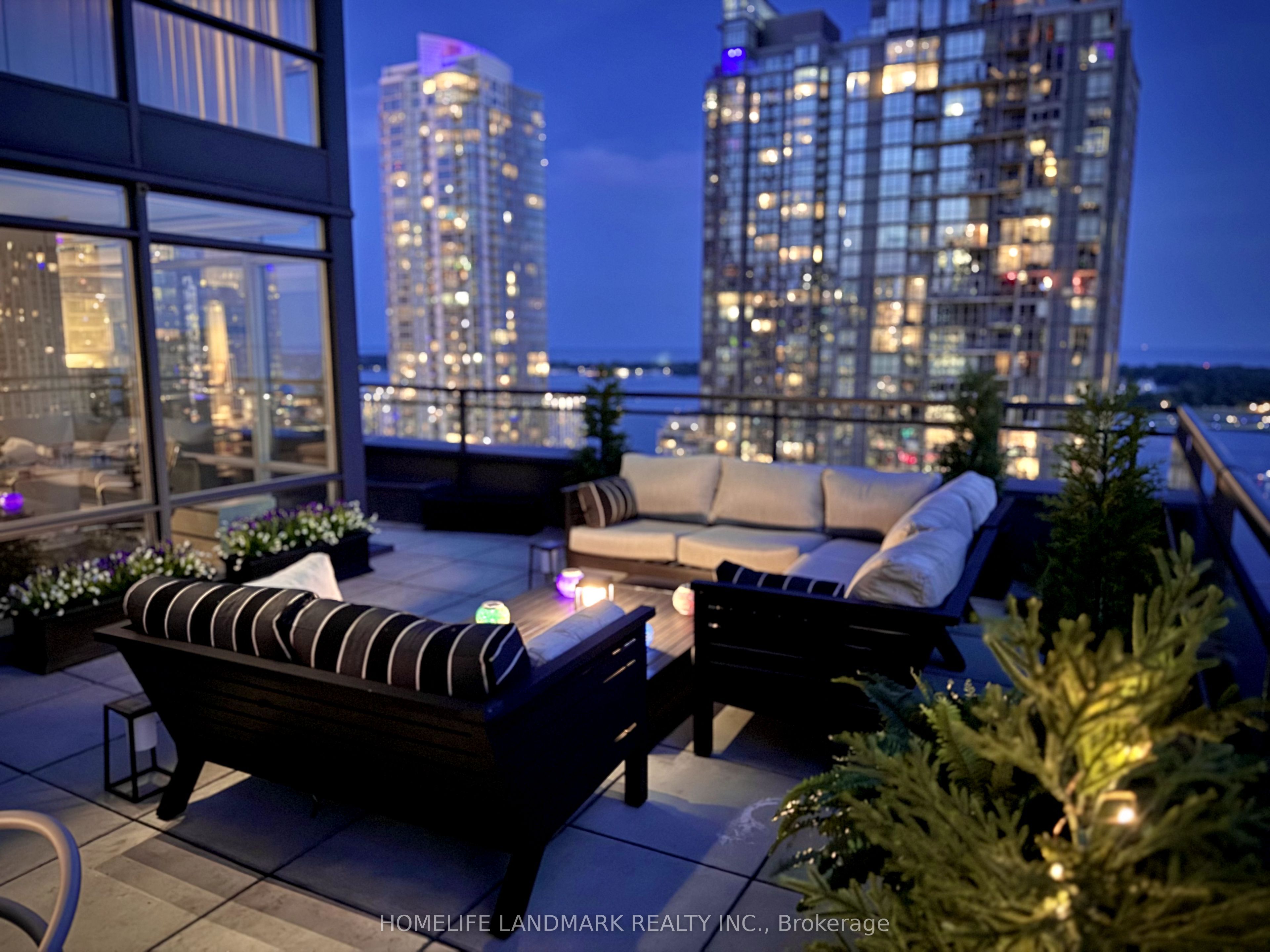 25 Telegram Mews 3107, Toronto, ON M5V 3Z1