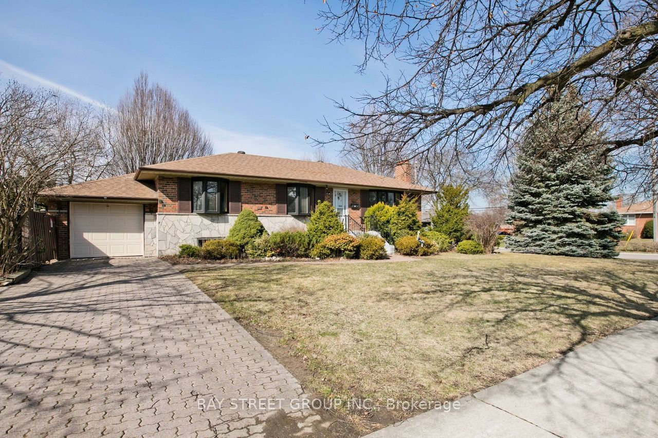 67 Elvaston Drive, Toronto, ON M4A 1N5 photo 3
