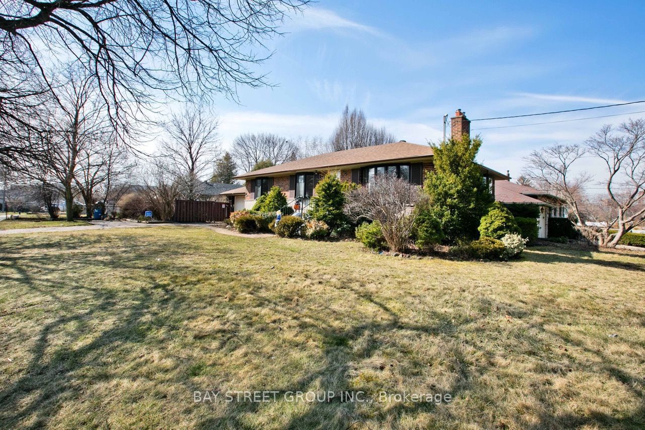 67 Elvaston Drive, Toronto, ON M4A 1N5 photo 4
