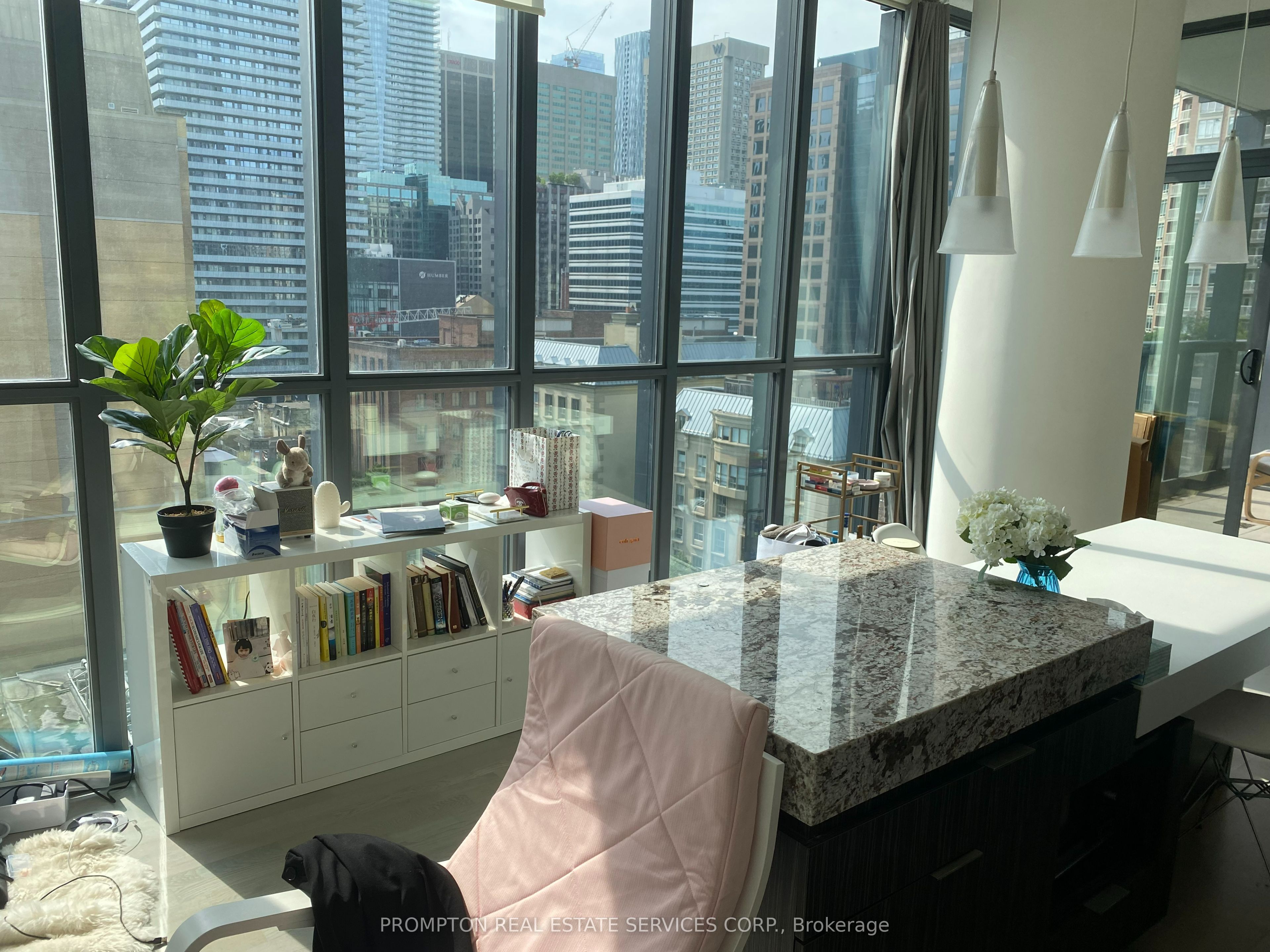101 Charles Street 1004, Toronto, ON M4Y 0A9 photo 2