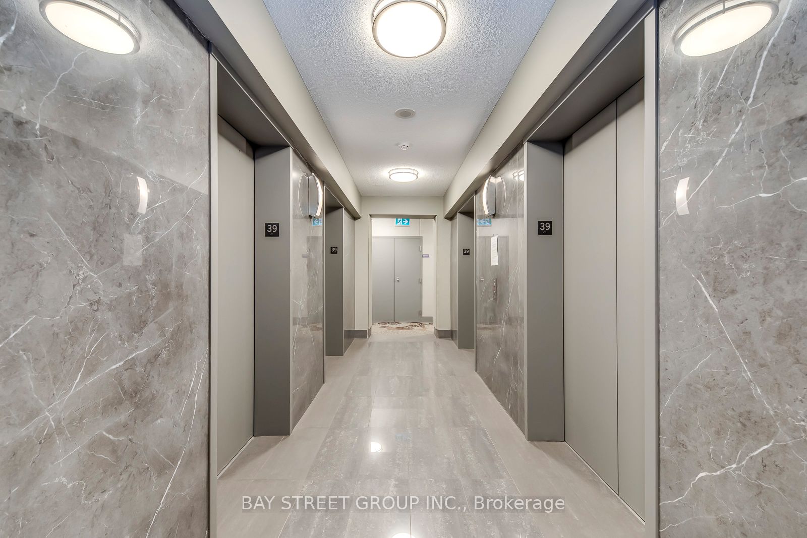 35 Mariner Terrace 3912, Toronto, ON M5V 3V9 photo 5