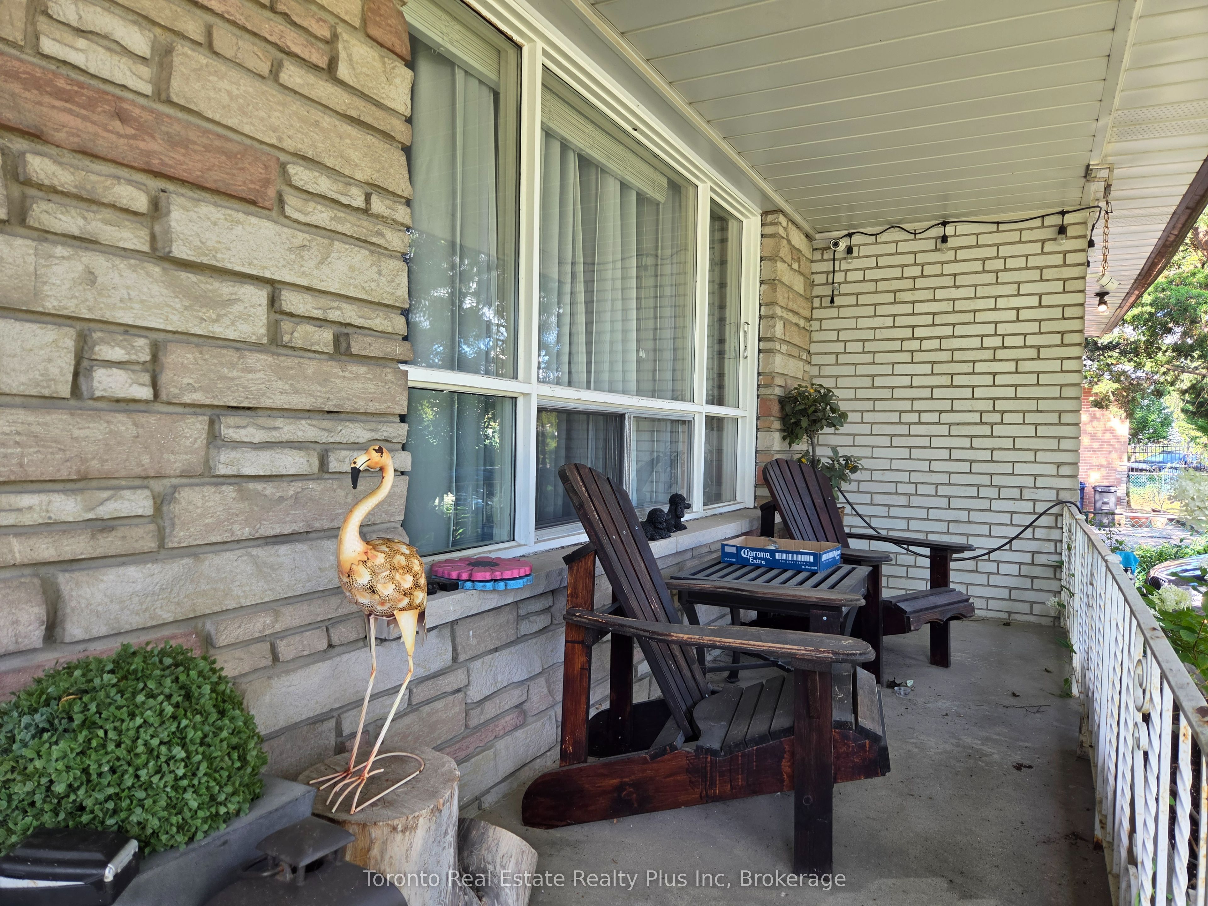 482 Ruth Avenue, Toronto, ON M2M 2J3 photo 4