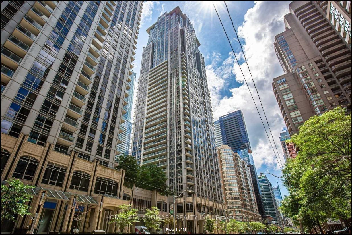 761 Bay Street 3303, Toronto, ON M5G 2R2