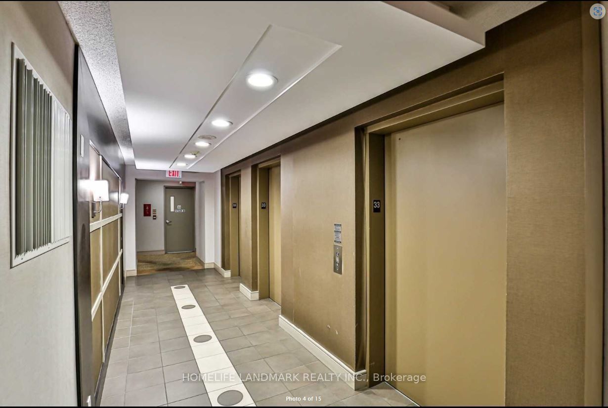 761 Bay Street 3303, Toronto, ON M5G 2R2 photo 2