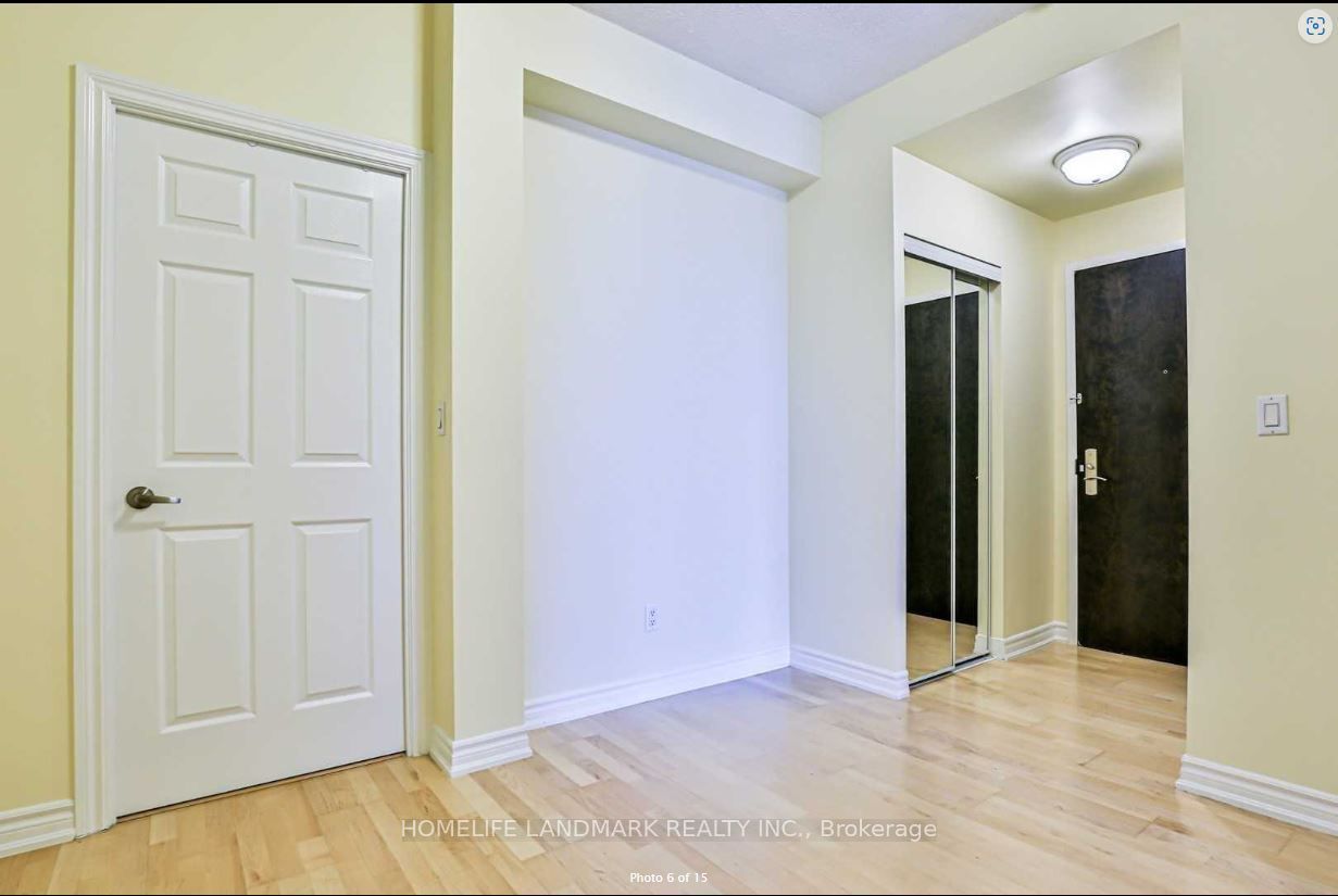 761 Bay Street 3303, Toronto, ON M5G 2R2 photo 4