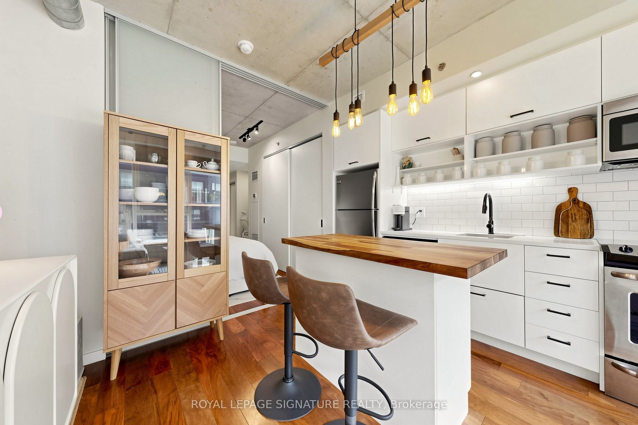 32 Trolley Crescent 414, Toronto, ON M5A 0E8