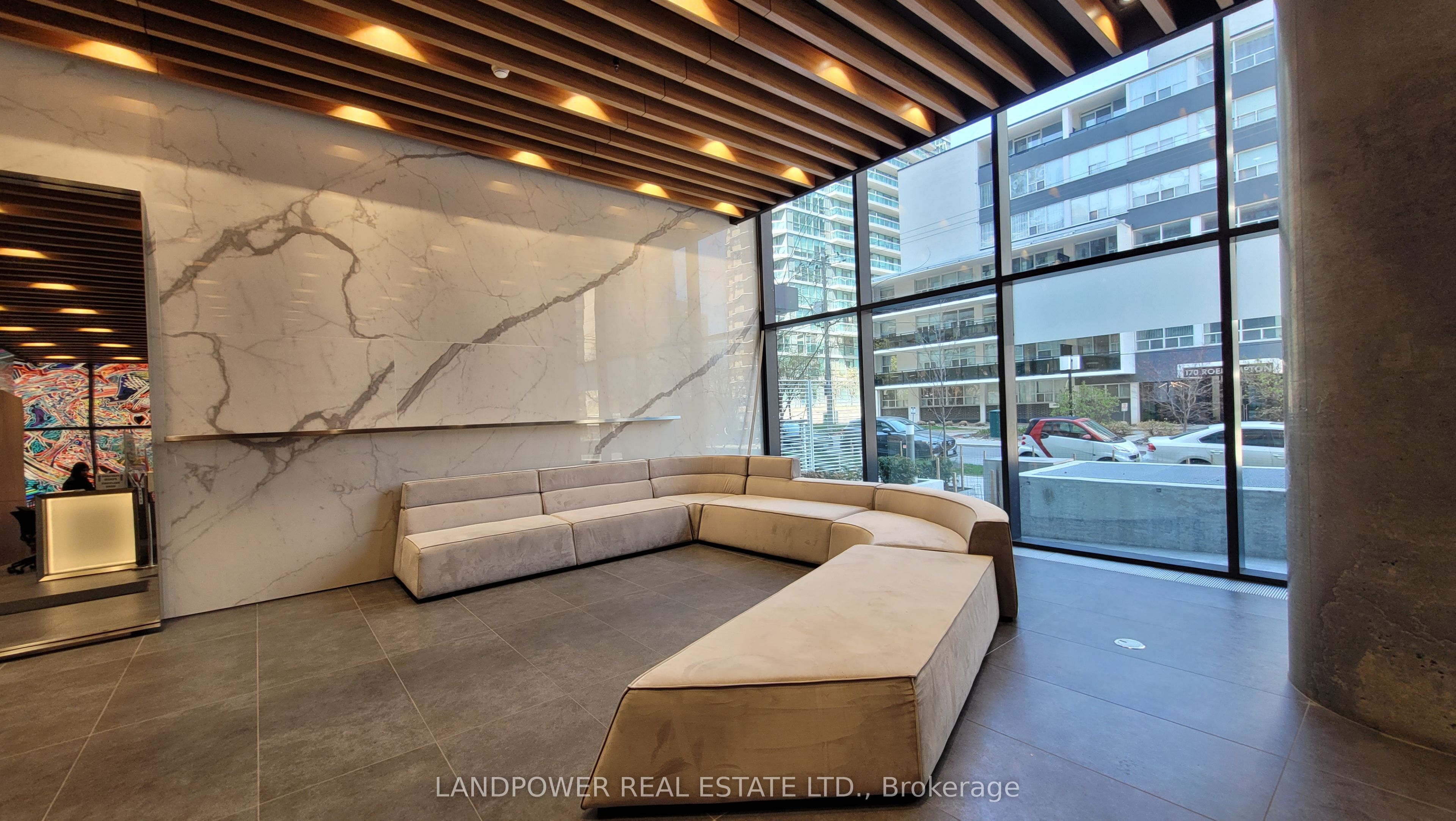 161 Roehampton Avenue 607, Toronto, ON M4P 0C8 photo 5