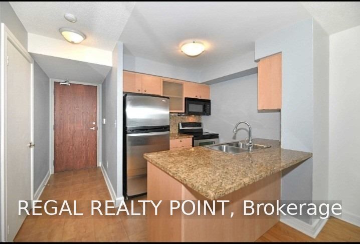 16 Harrison Garden Boulevard 803, Toronto, ON M2N 7J6 photo 3