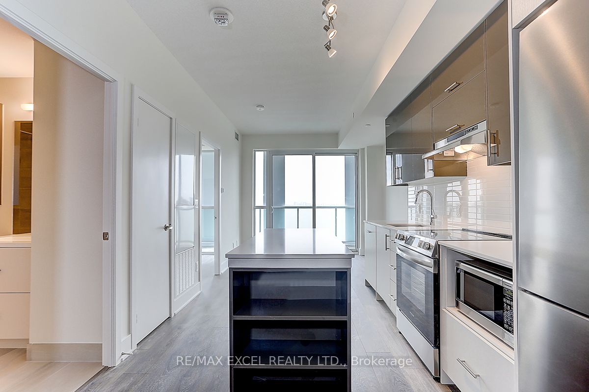 188 Fairview Mall Drive 1710, Toronto, ON M2J 0H7 photo 2