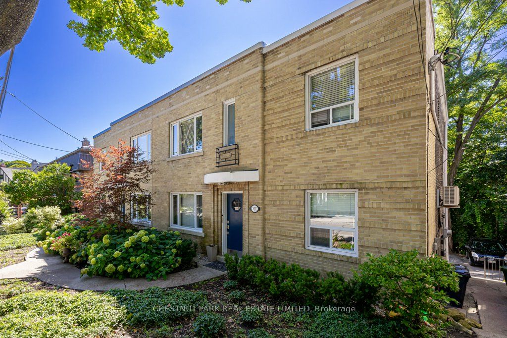101 Chatsworth Drive Upper, Toronto, ON M4R 1R8 photo 2