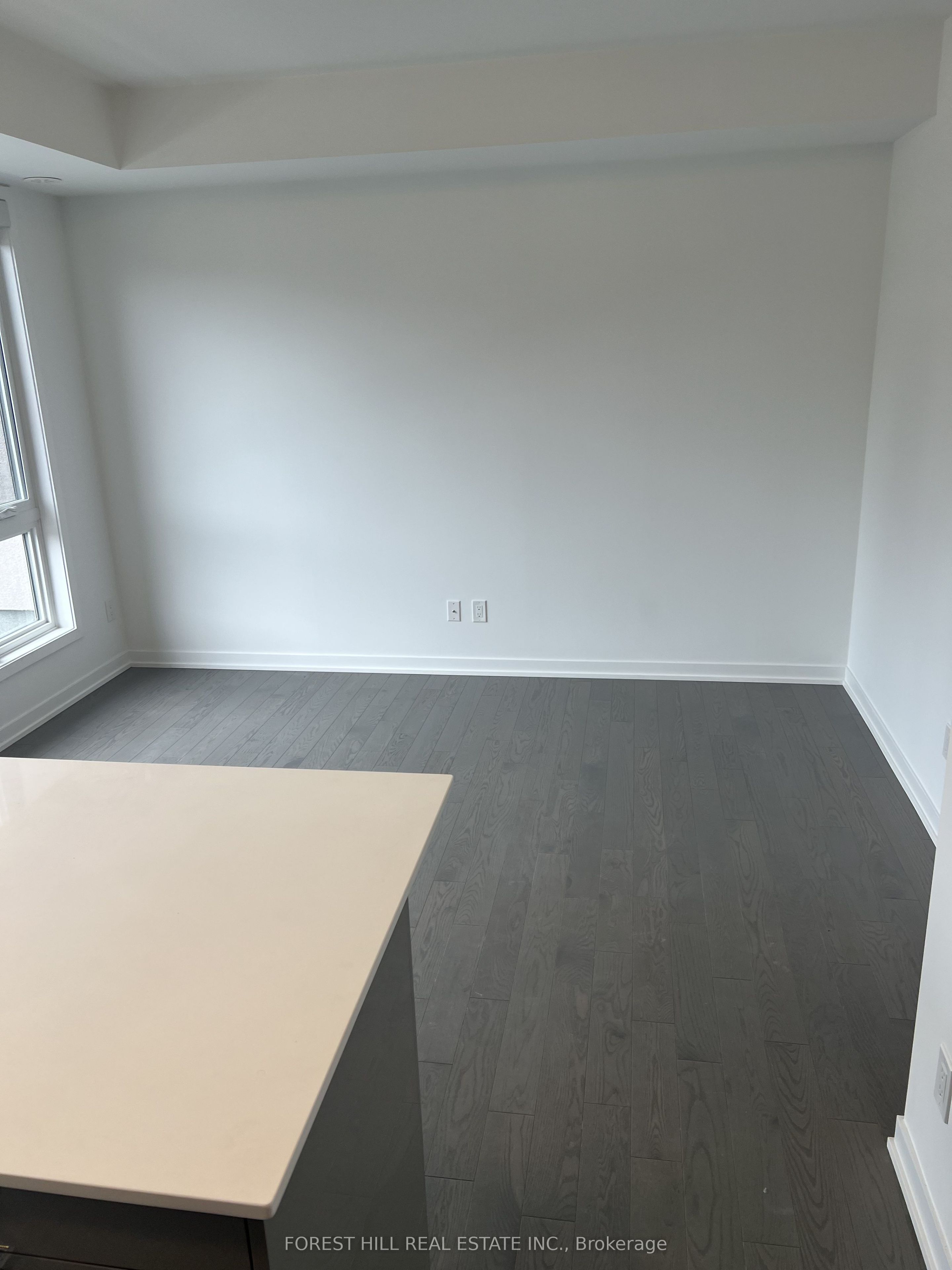 14 Marquette Avenue 7, Toronto, ON M6A 0E1 photo 4