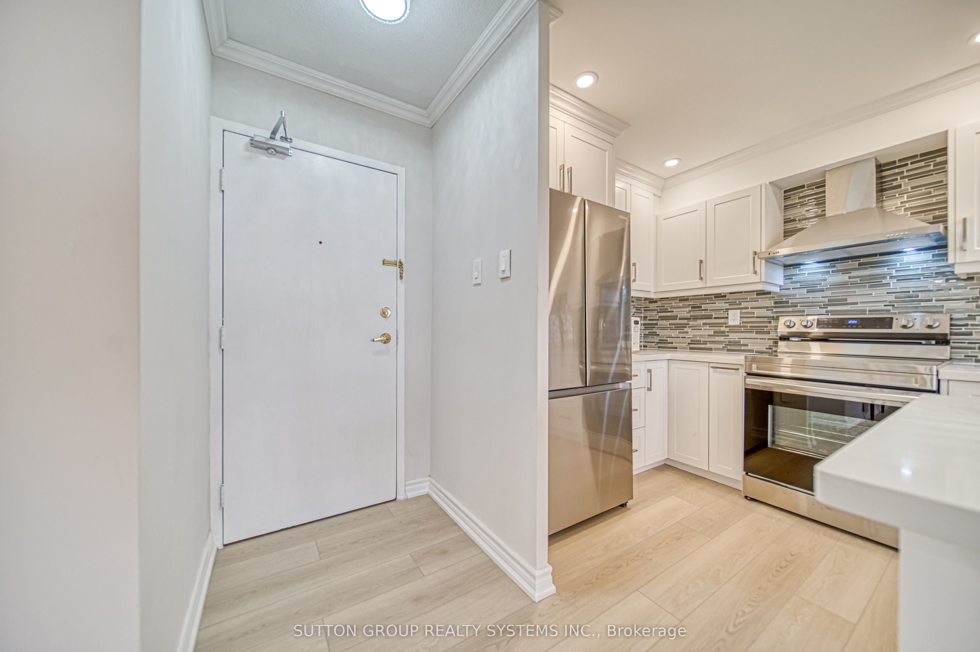 260 Seneca Hill Drive 1811, Toronto, ON M2J 4S6 photo 4