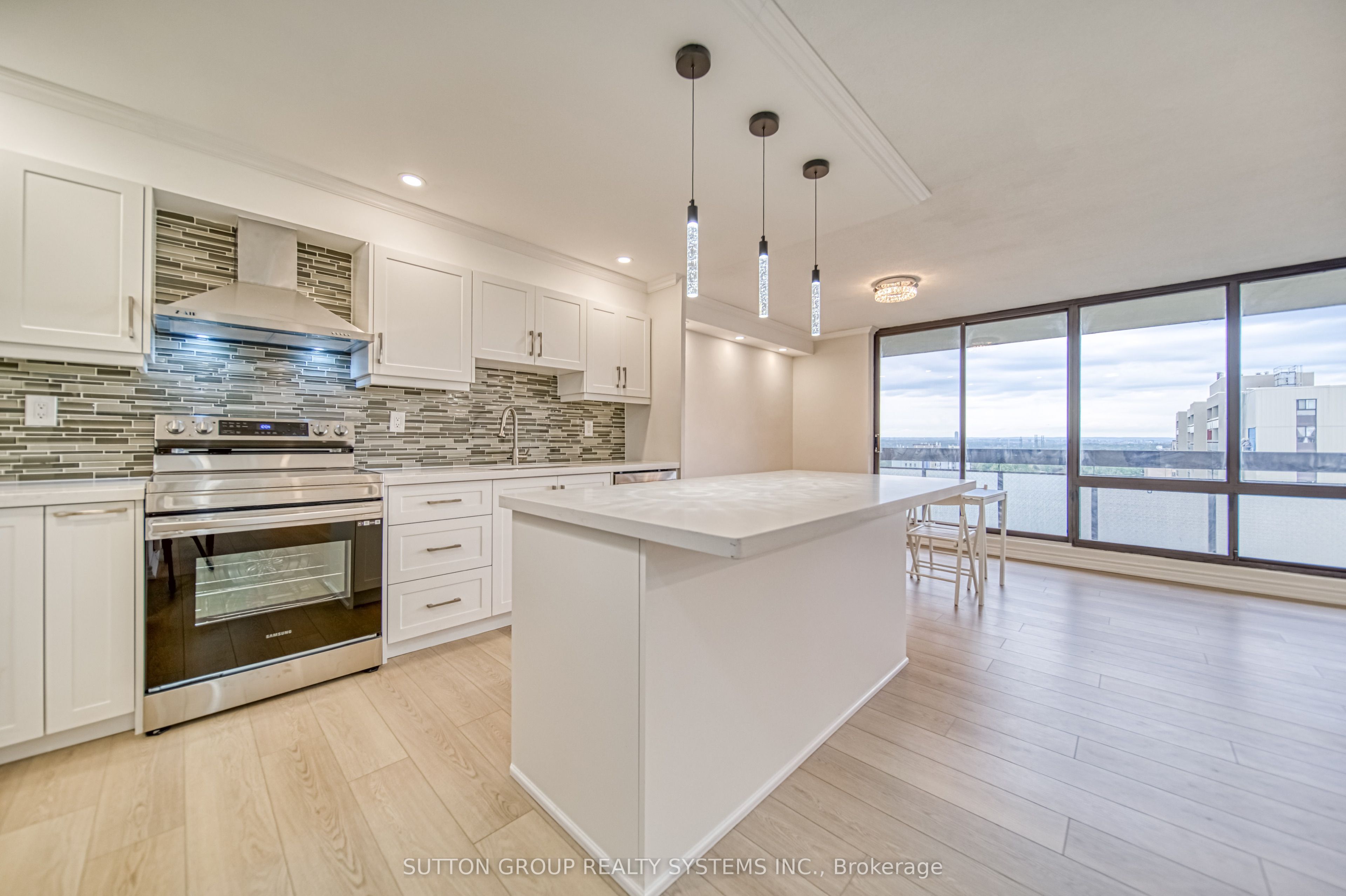 260 Seneca Hill Drive 1811, Toronto, ON M2J 4S6 photo 5