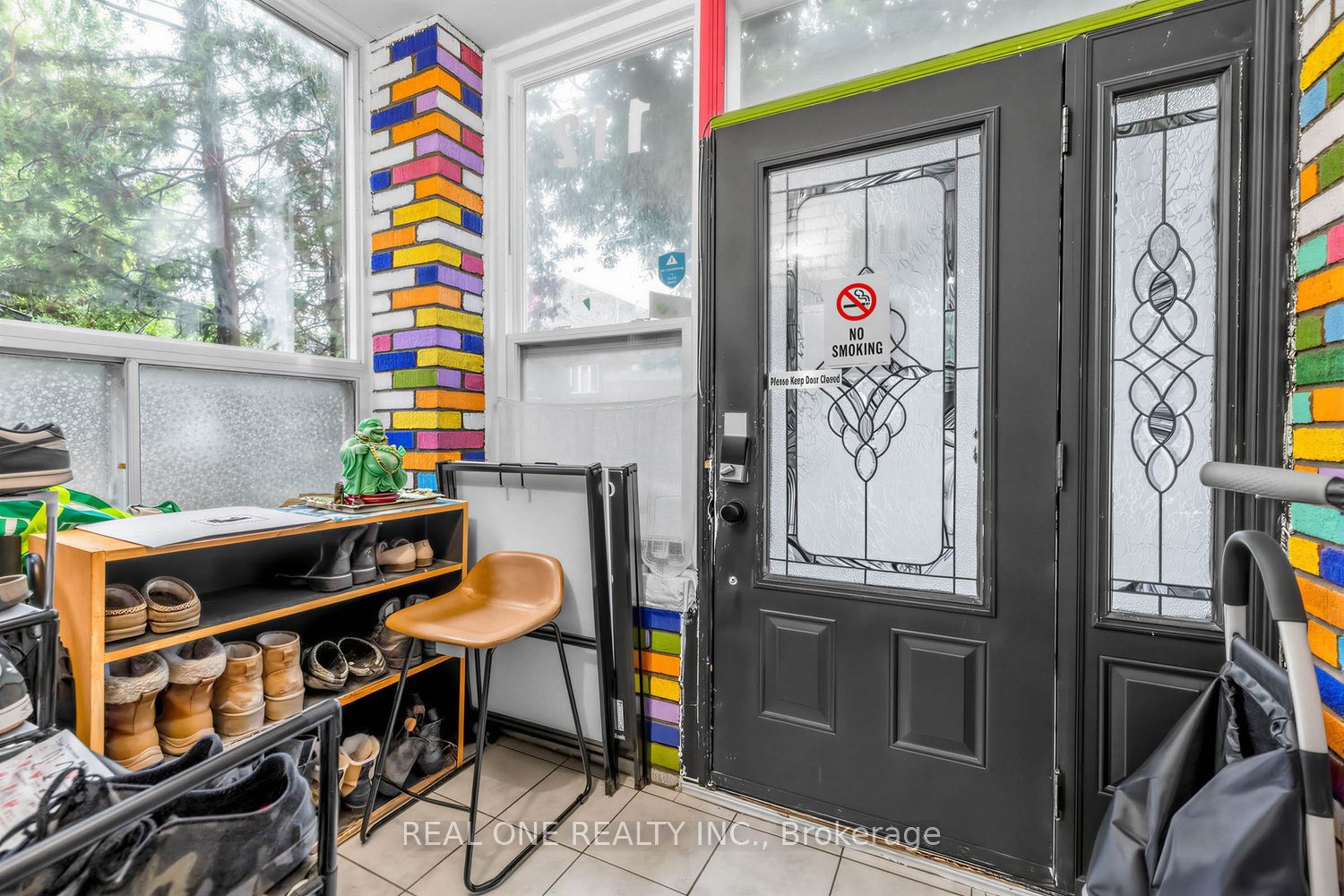 112 Oxford Street, Toronto, ON M5T 1P3 photo 3