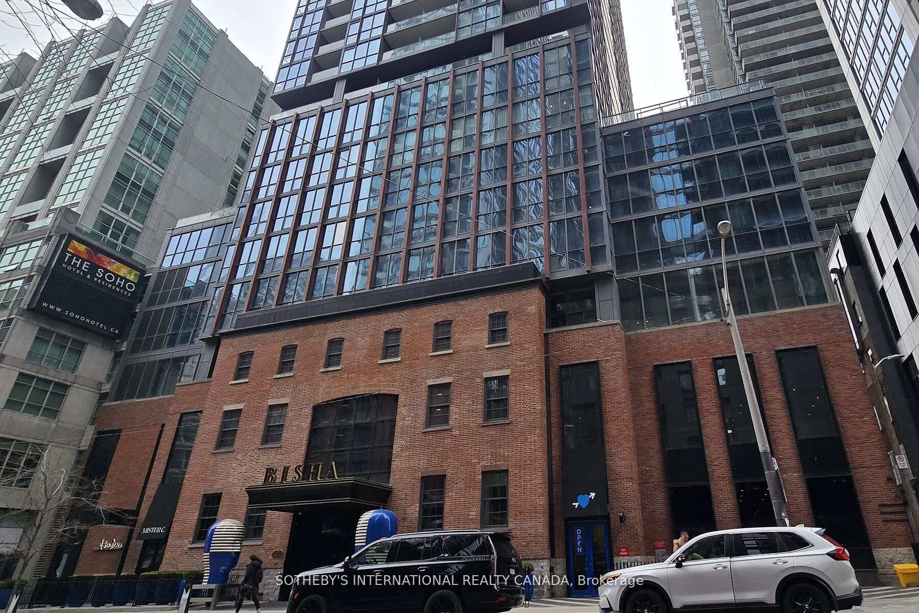 357 King Street W 2503, Toronto, ON M5V 0S7 photo 2