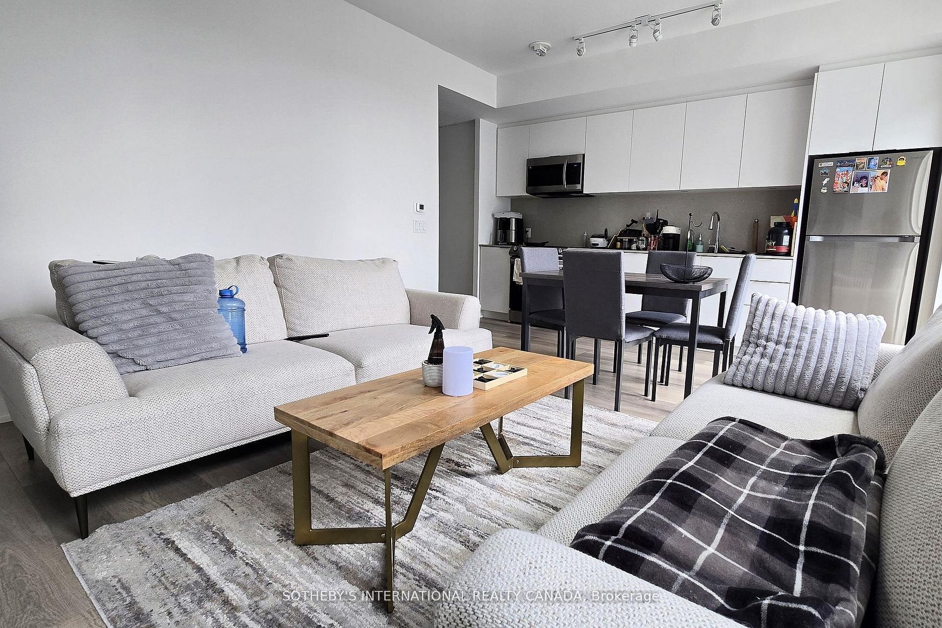 357 King Street W 2503, Toronto, ON M5V 0S7 photo 4