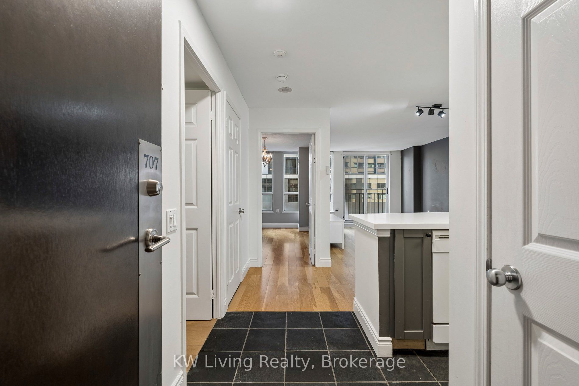 388 Bloor Street E 707, Toronto, ON M4W 3W9