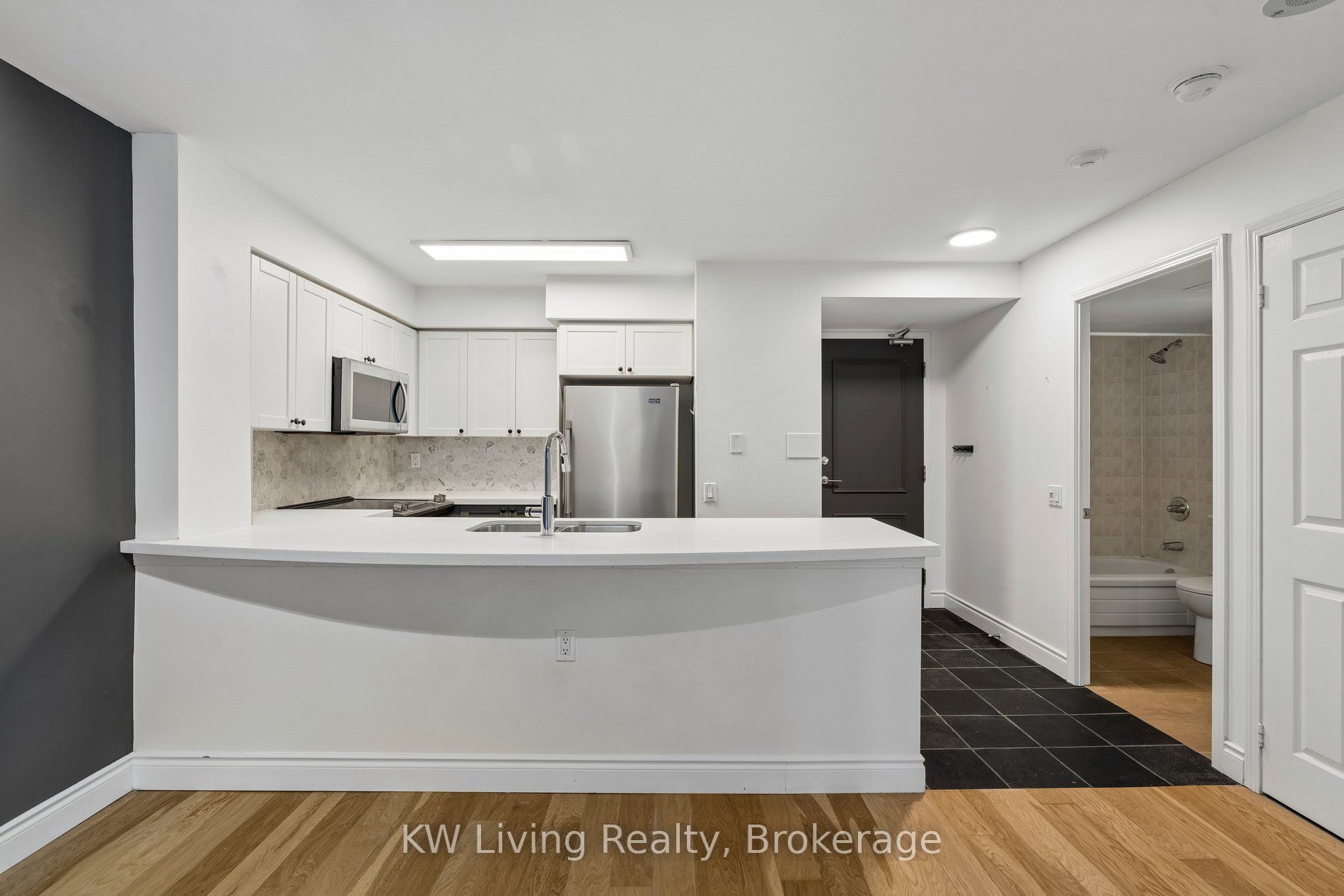 388 Bloor Street E 707, Toronto, ON M4W 3W9 photo 5