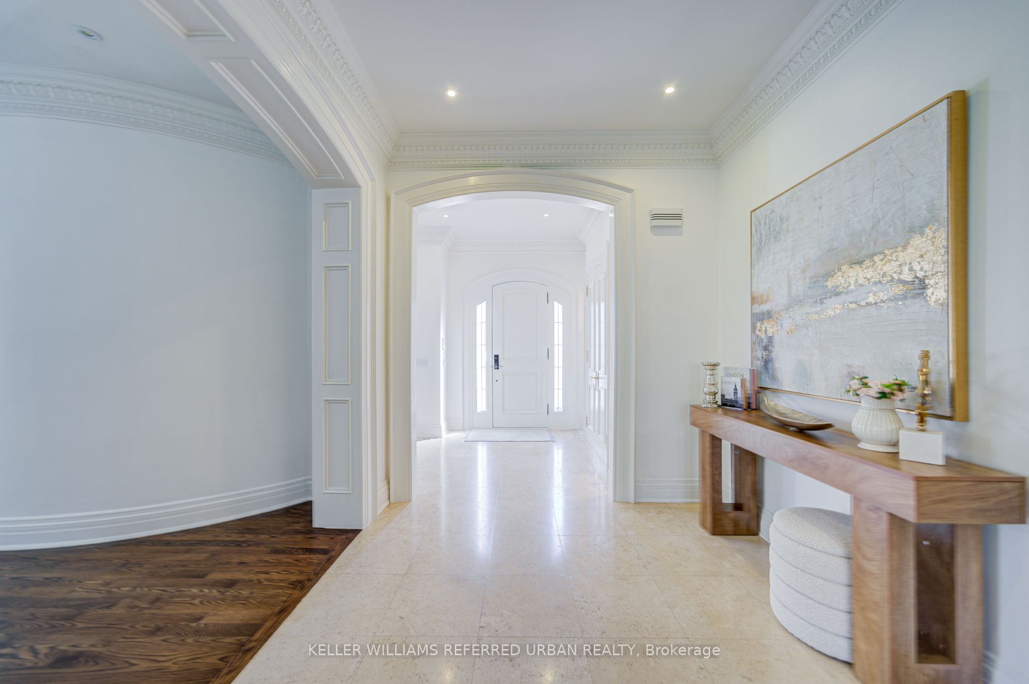 7 Legacy Court, Toronto, ON M2L 2Y7 photo 4
