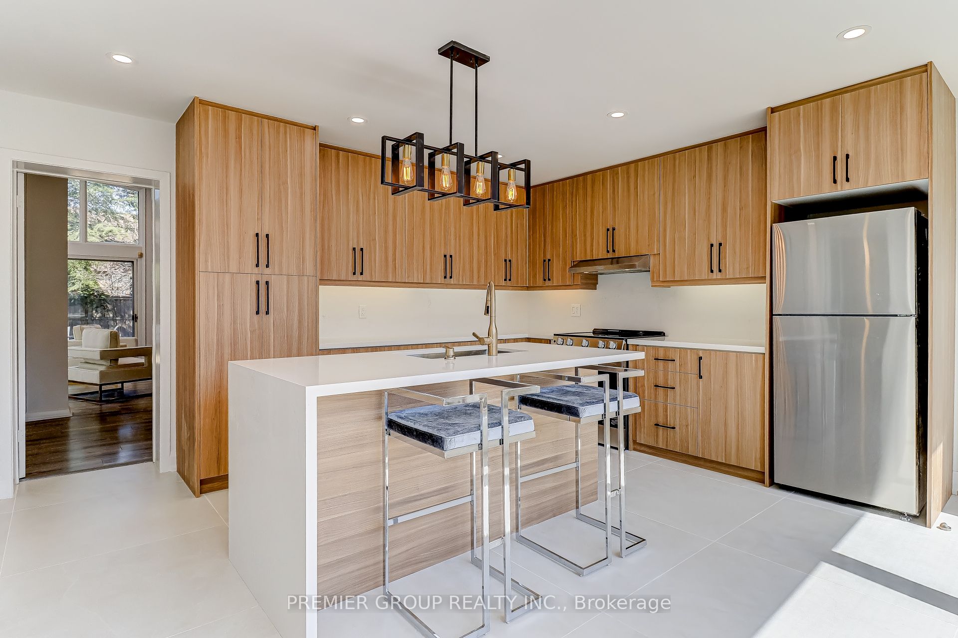 83 Larkfield Drive, Toronto, ON M3B 2H5 photo 4