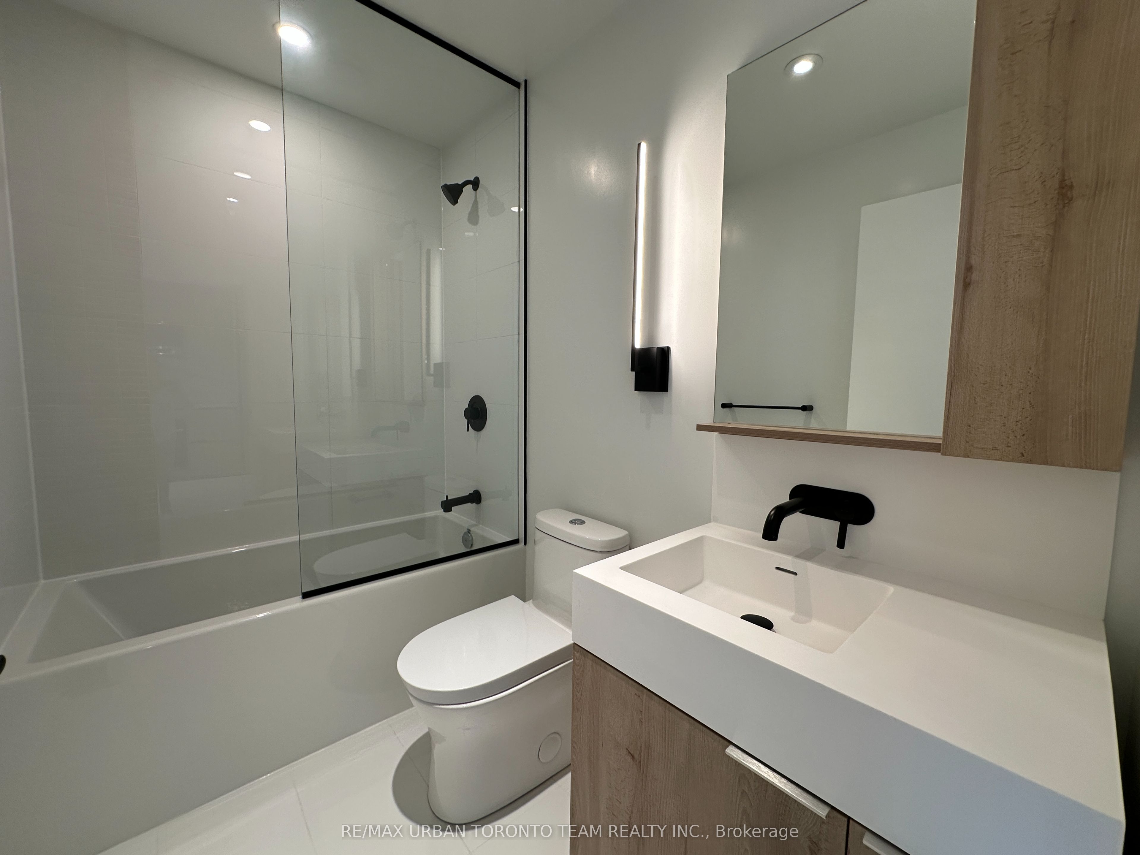 127 Broadway Avenue 3304, Toronto, ON M4P 1V4 photo 5