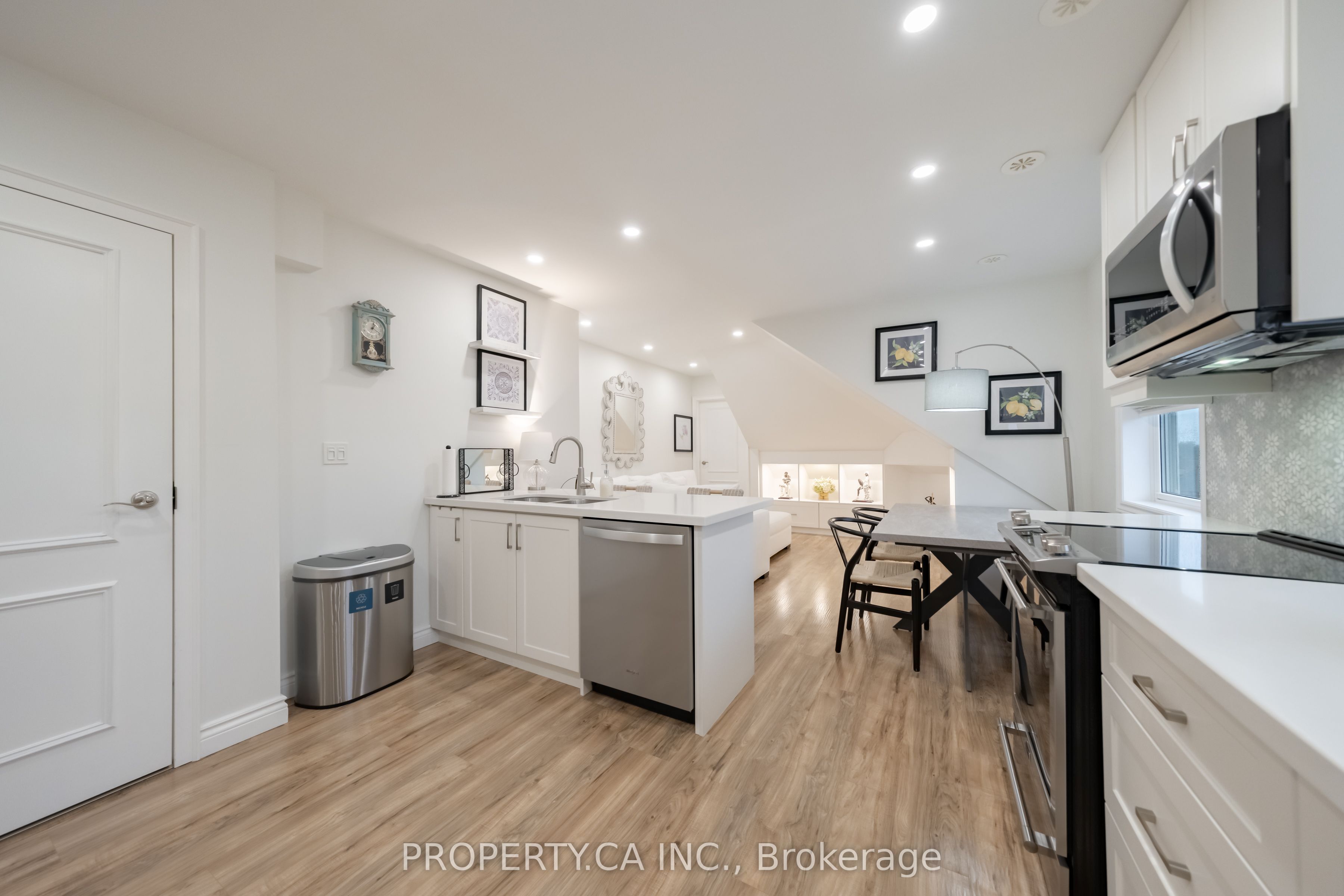 963 Avenue Road 8, Toronto, ON M5P 2K9 photo 3