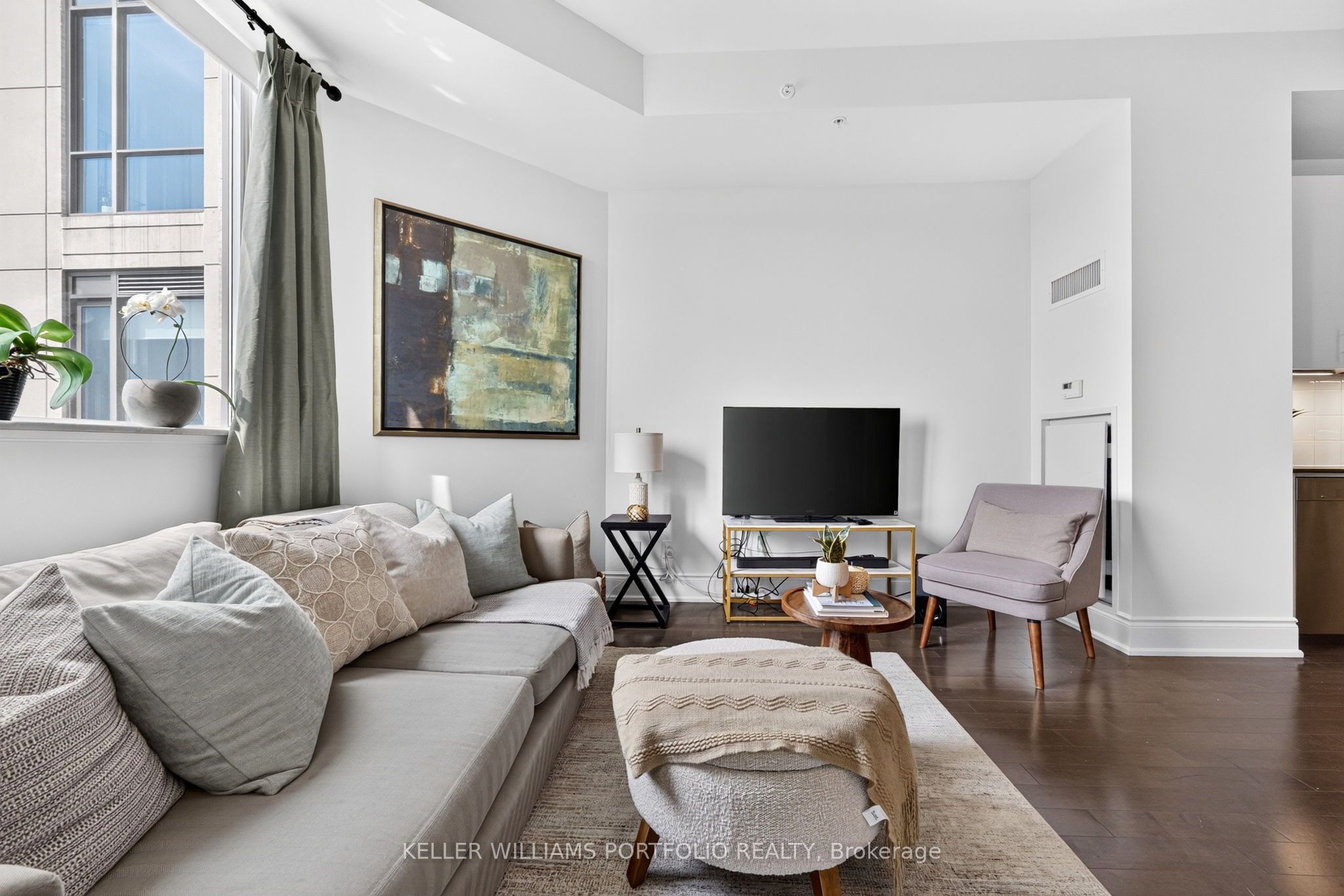 23 Glebe Road W 802, Toronto, ON M5P 0A1 photo 4