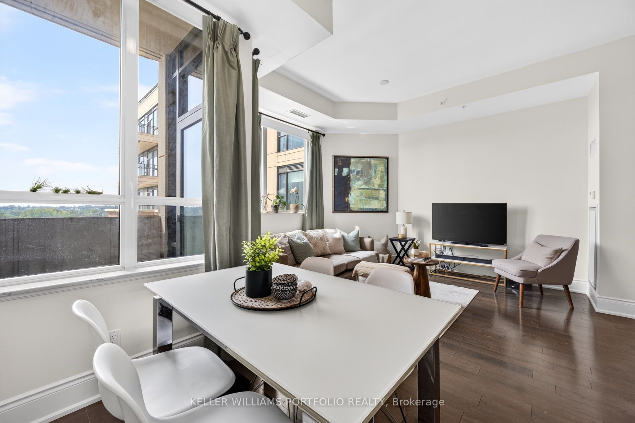 23 Glebe Road W 802, Toronto, ON M5P 0A1 photo 5