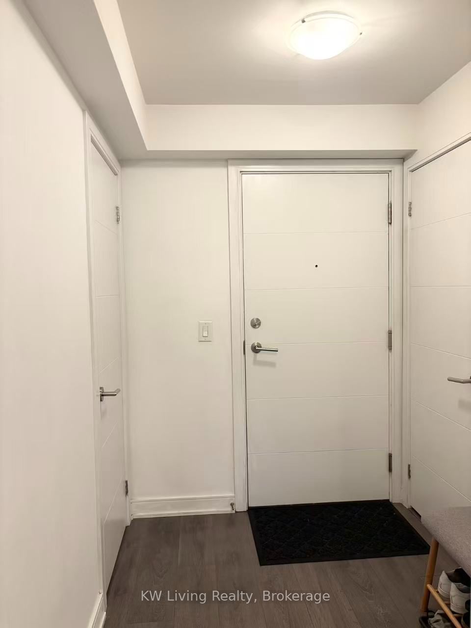 525 Adelaide Street W 1033, Toronto, ON M5V 0N7 photo 2