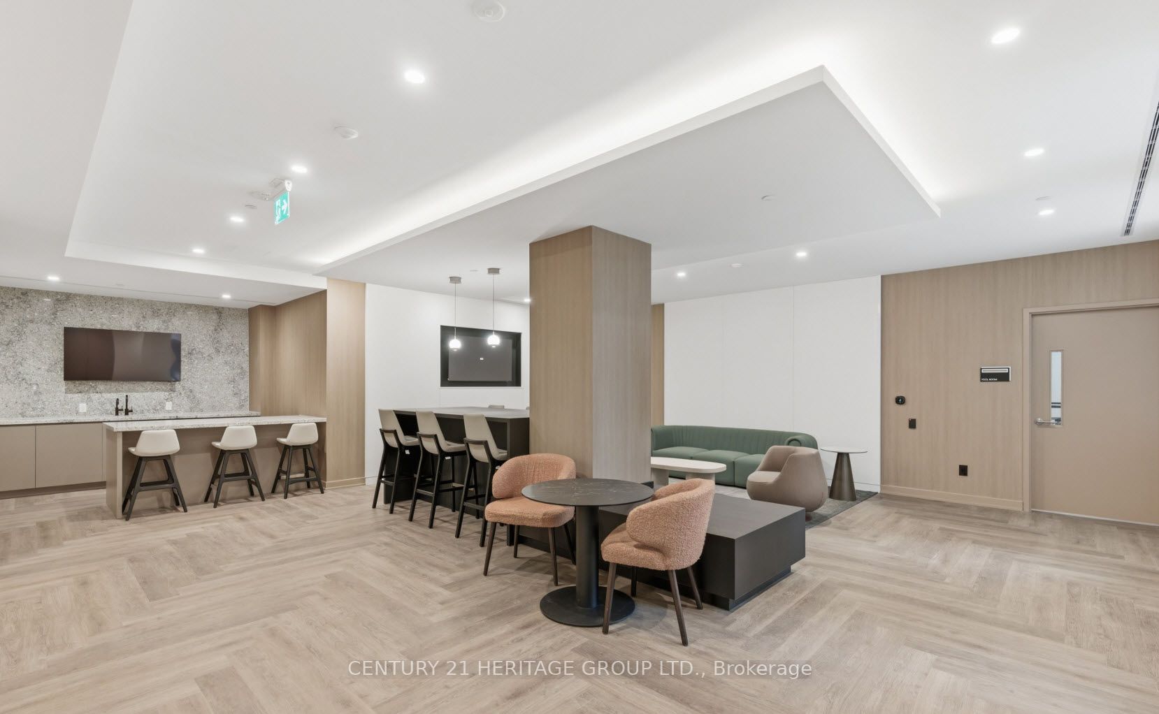 1 Quarrington Lane 3333, Toronto, ON M3C 0S4 photo 2